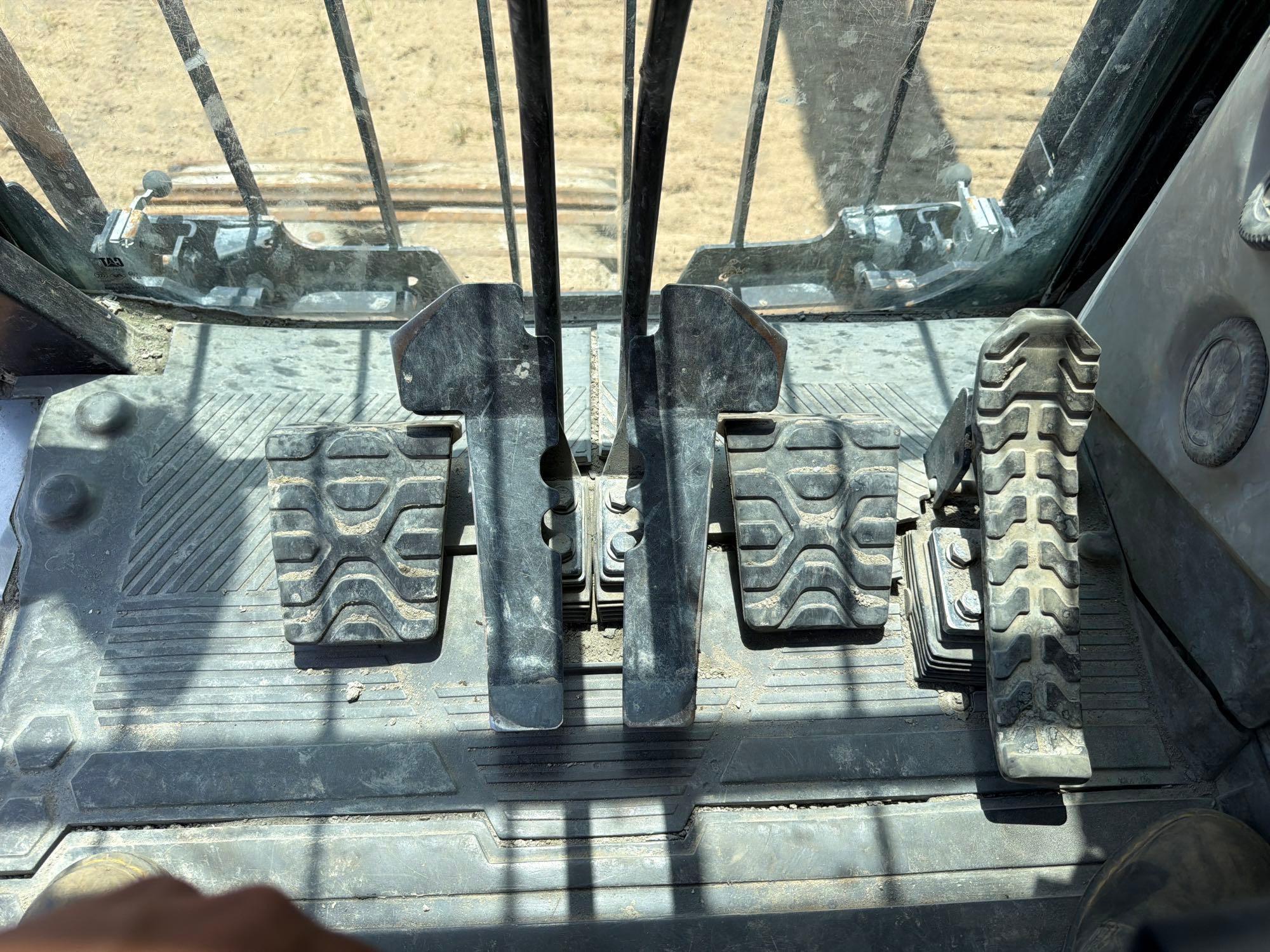 2022 Caterpillar 349