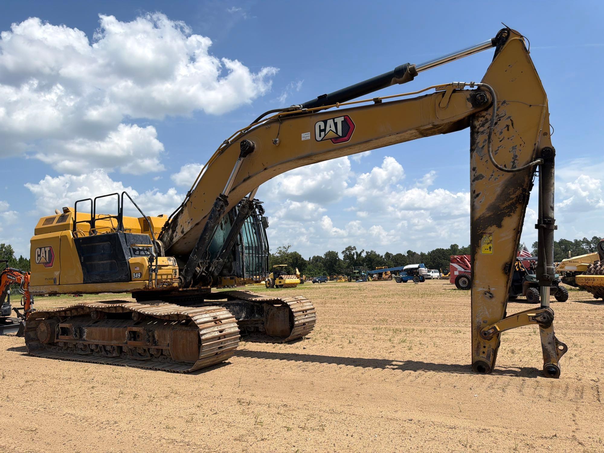 2022 Caterpillar 349