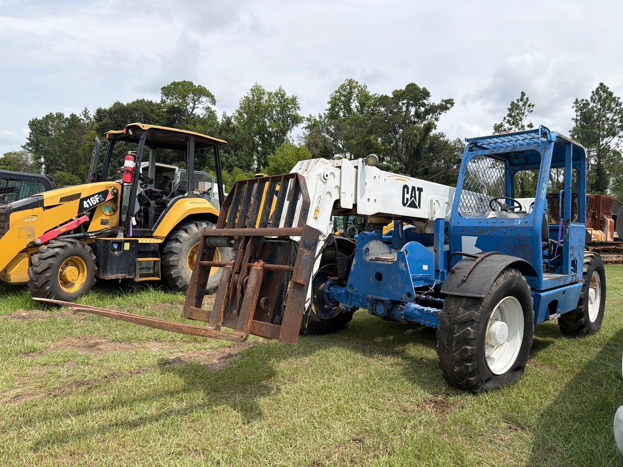 Photo of Caterpillar TH63