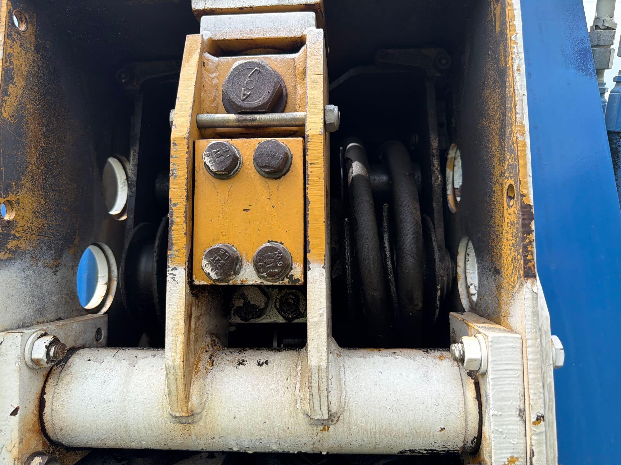 Caterpillar TH63