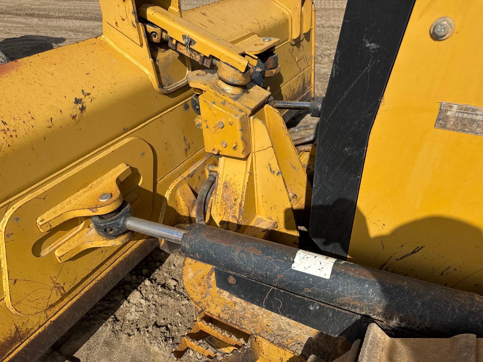 2015 Caterpillar D5K2LGP