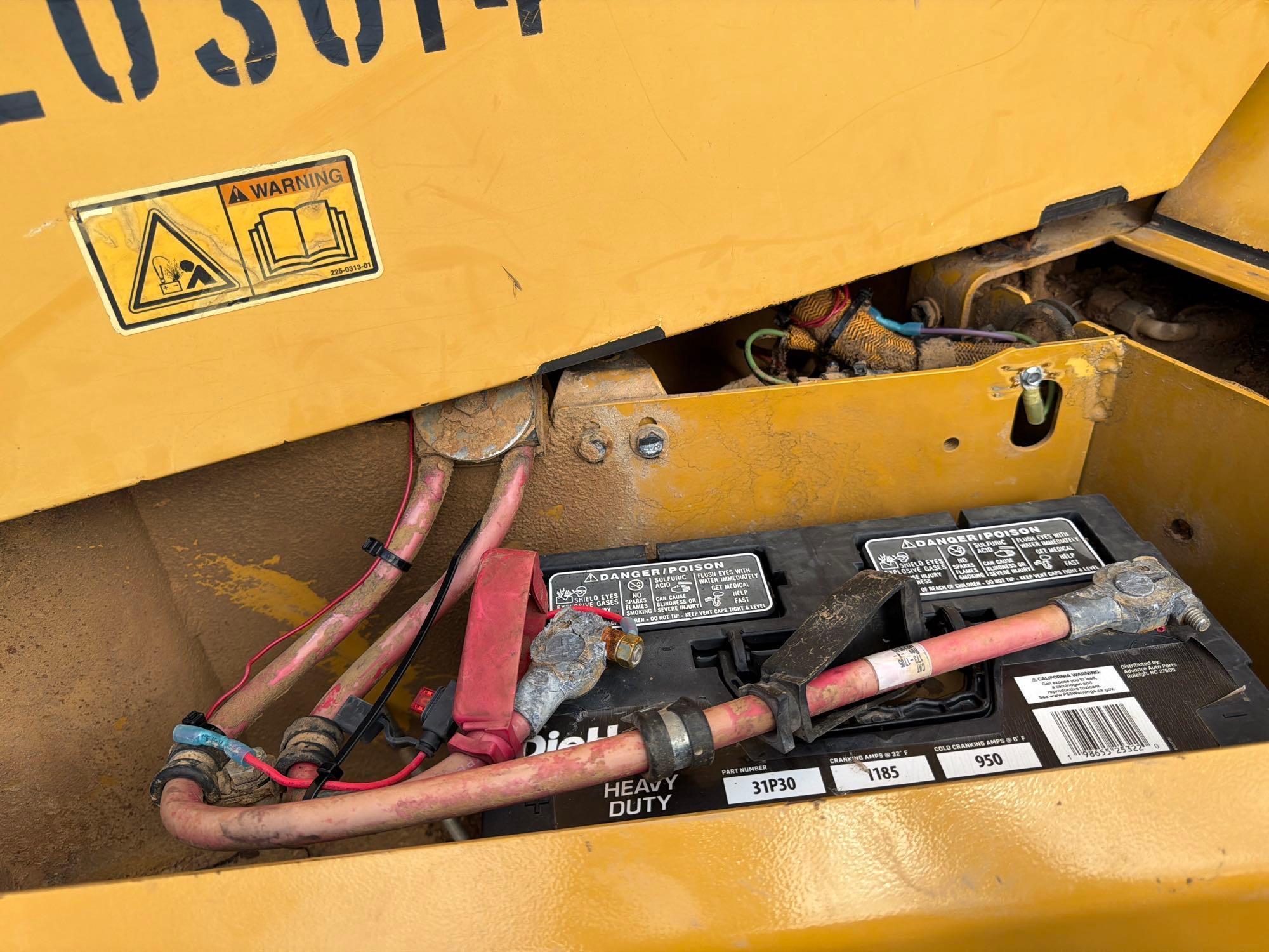 2013 Caterpillar 725