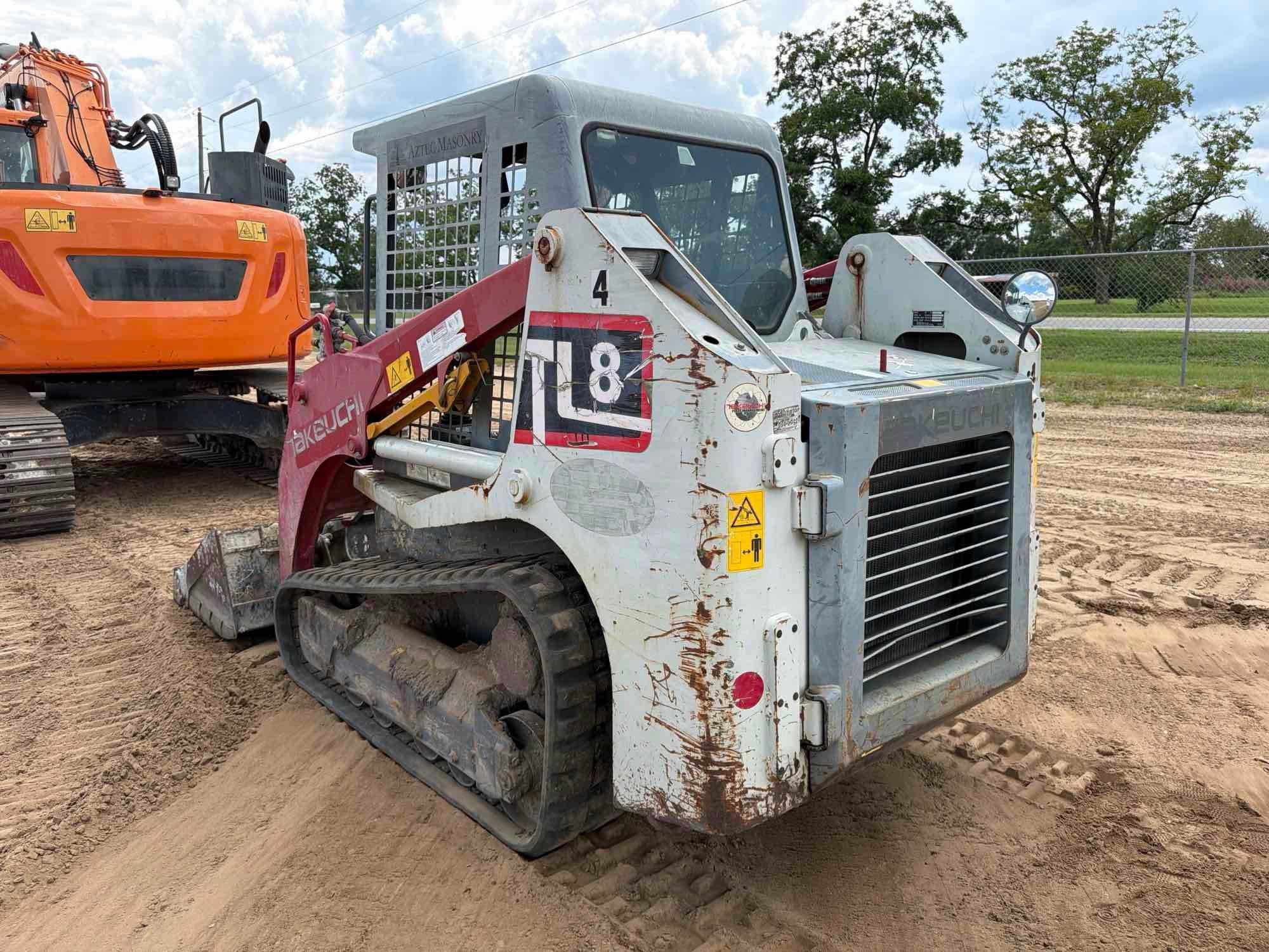 Takeuchi TL8