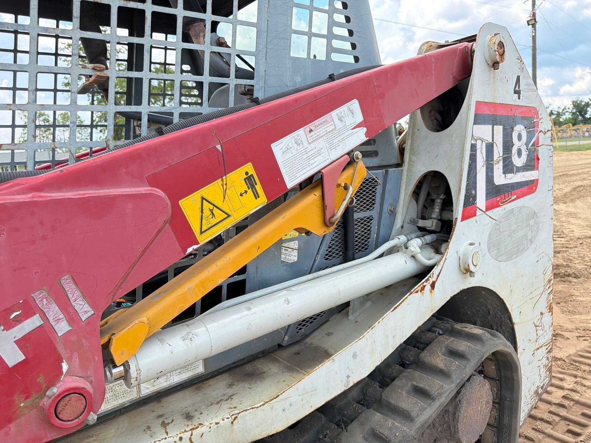 Takeuchi TL8