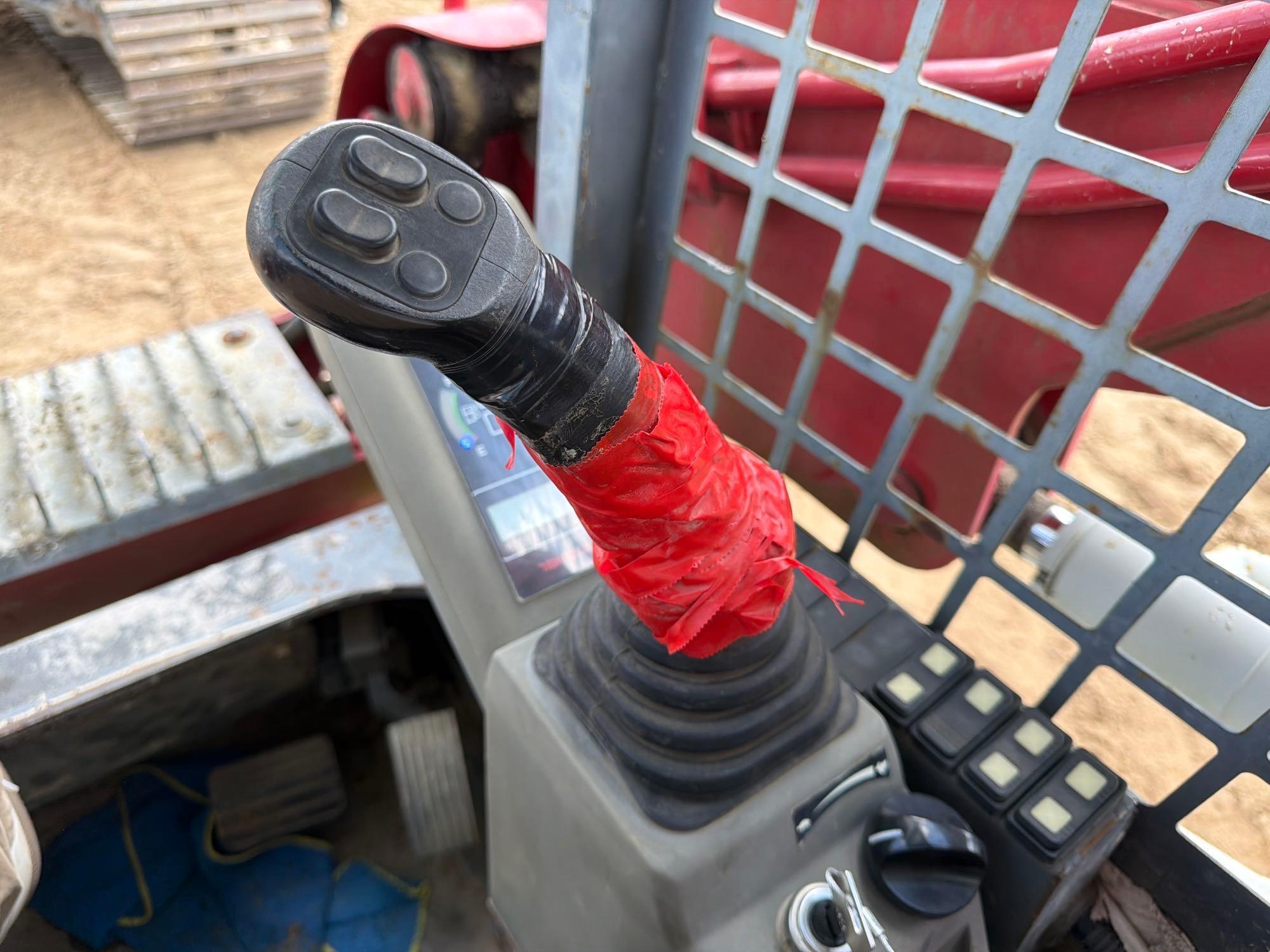 Takeuchi TL8
