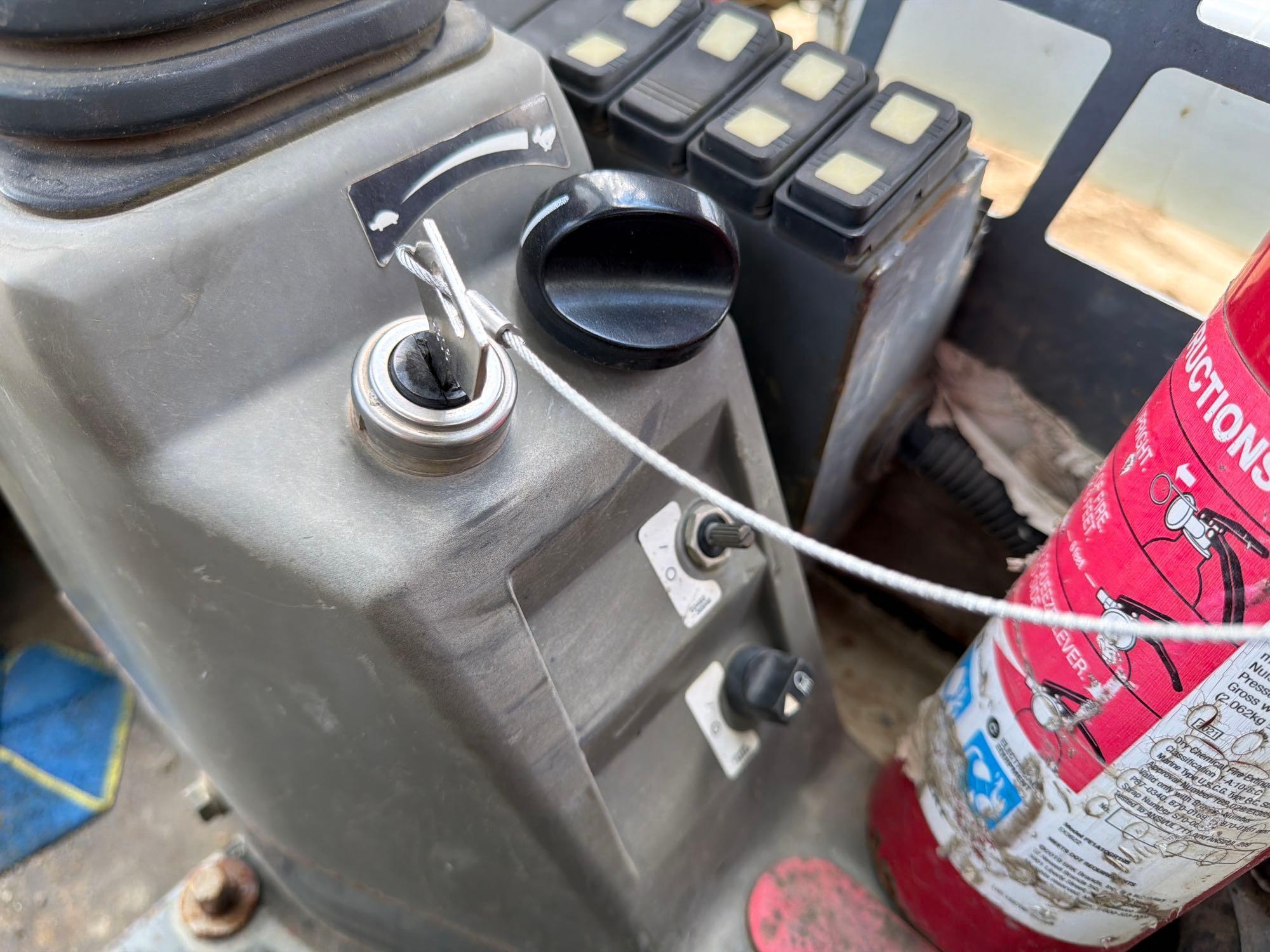 Takeuchi TL8