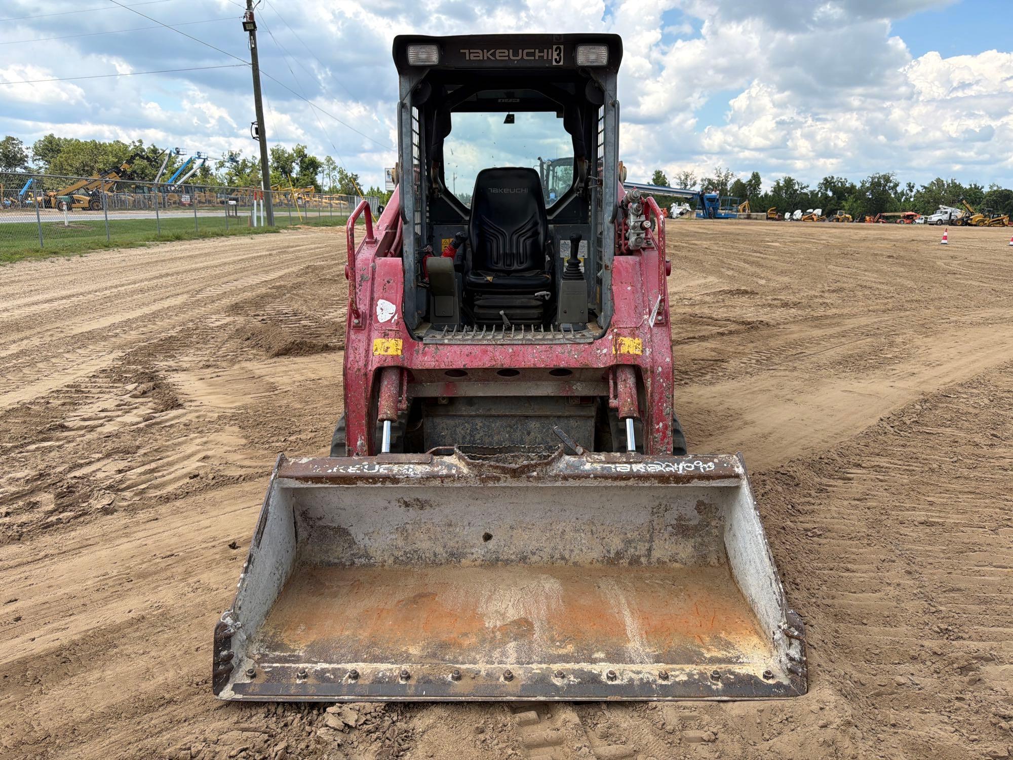 Takeuchi TL8