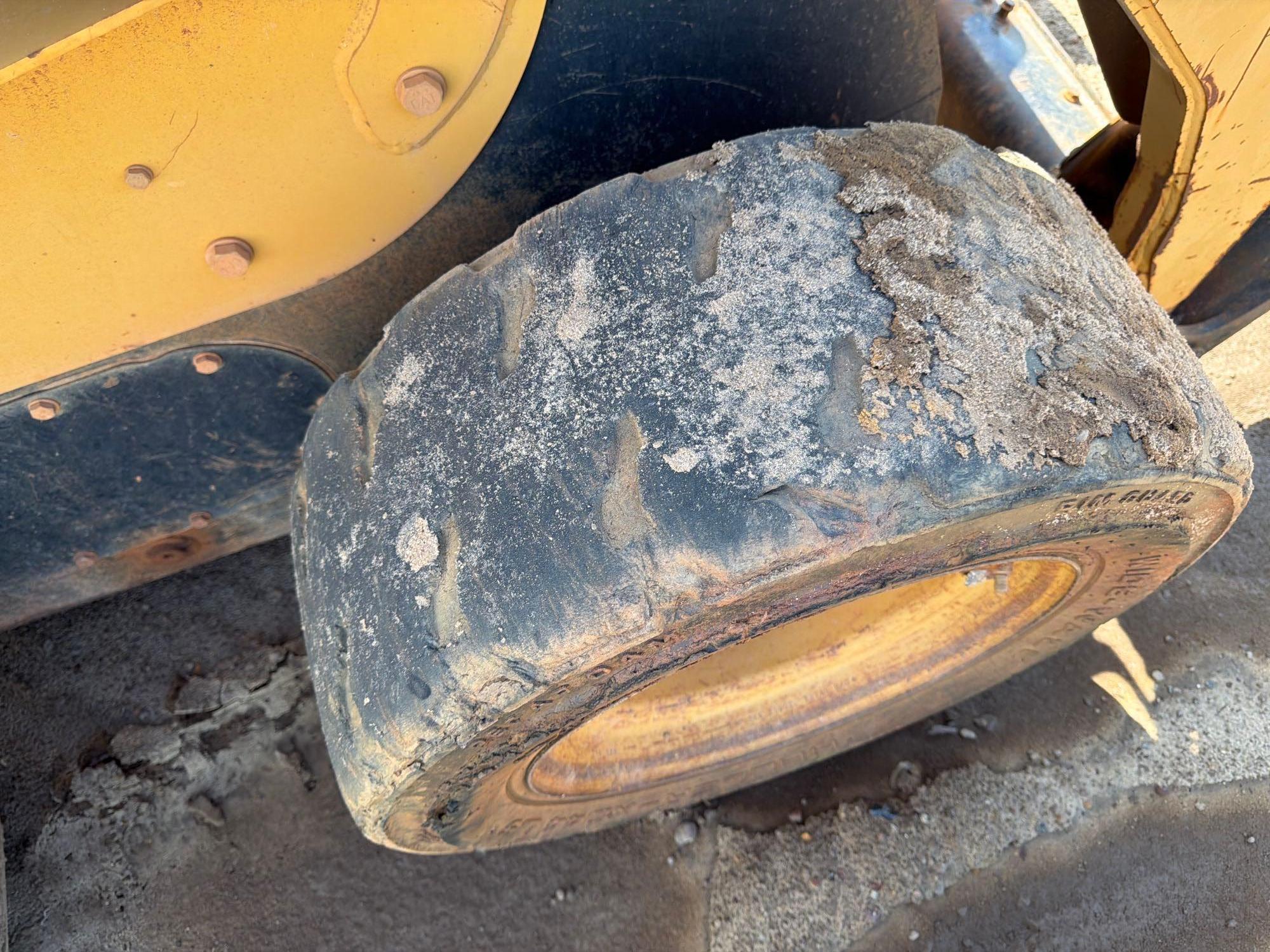 2005 Caterpillar 232B