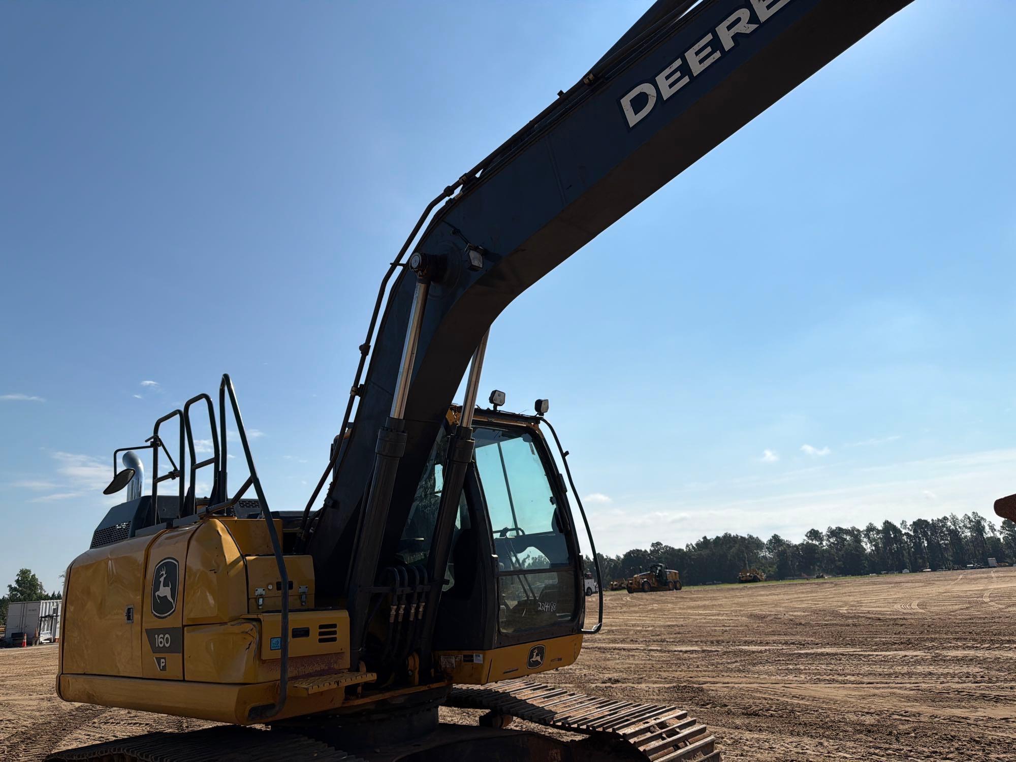 John Deere 160