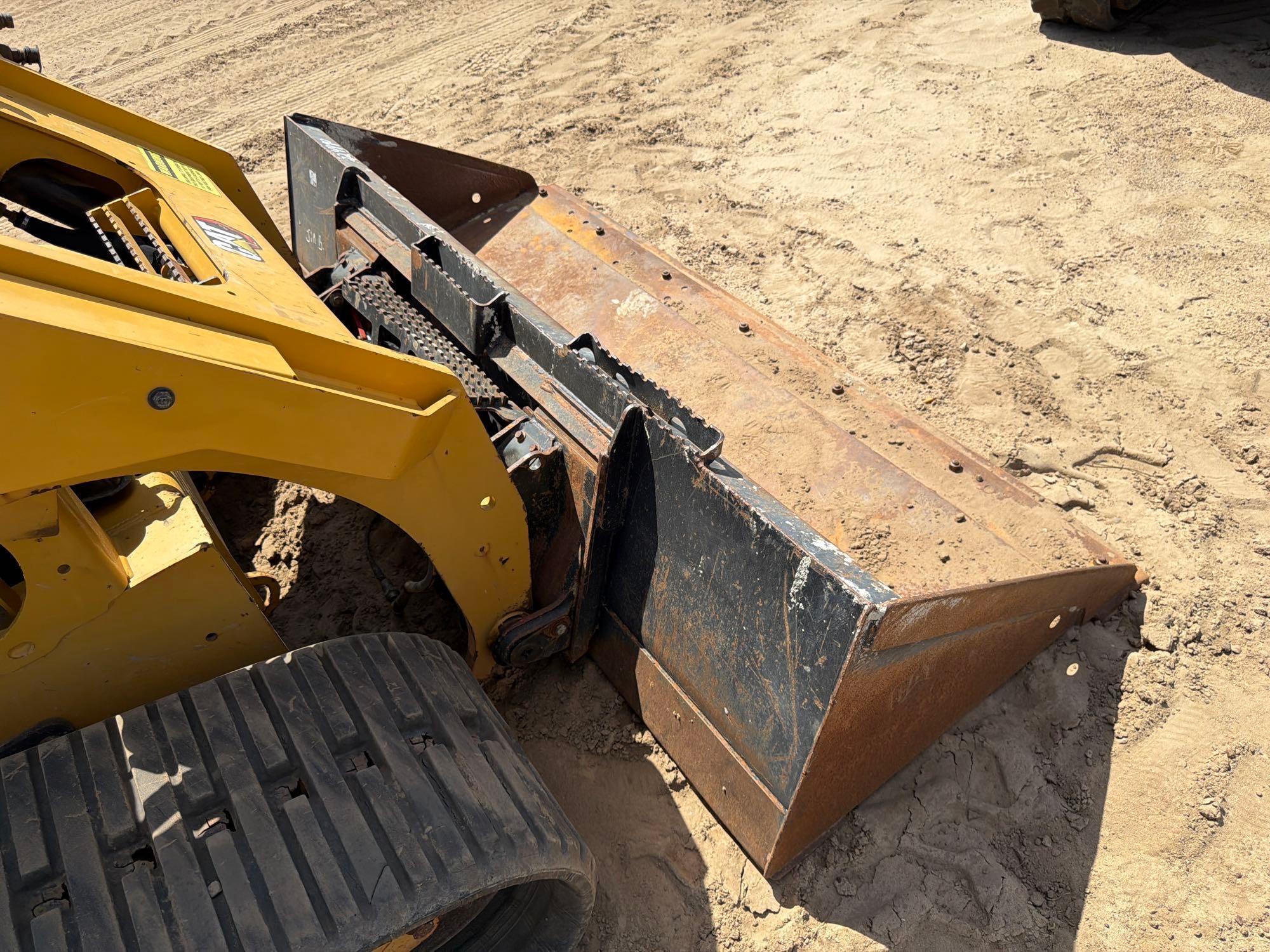2022 Caterpillar 279D