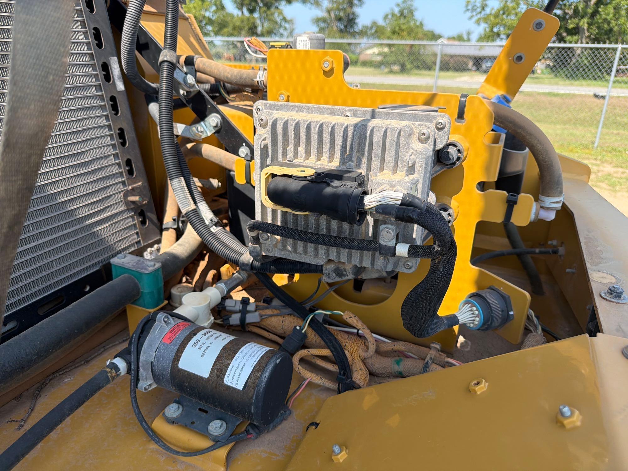 2017 Caterpillar CW34