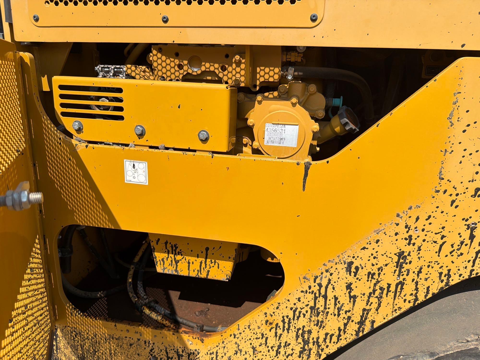 2017 Caterpillar CW34