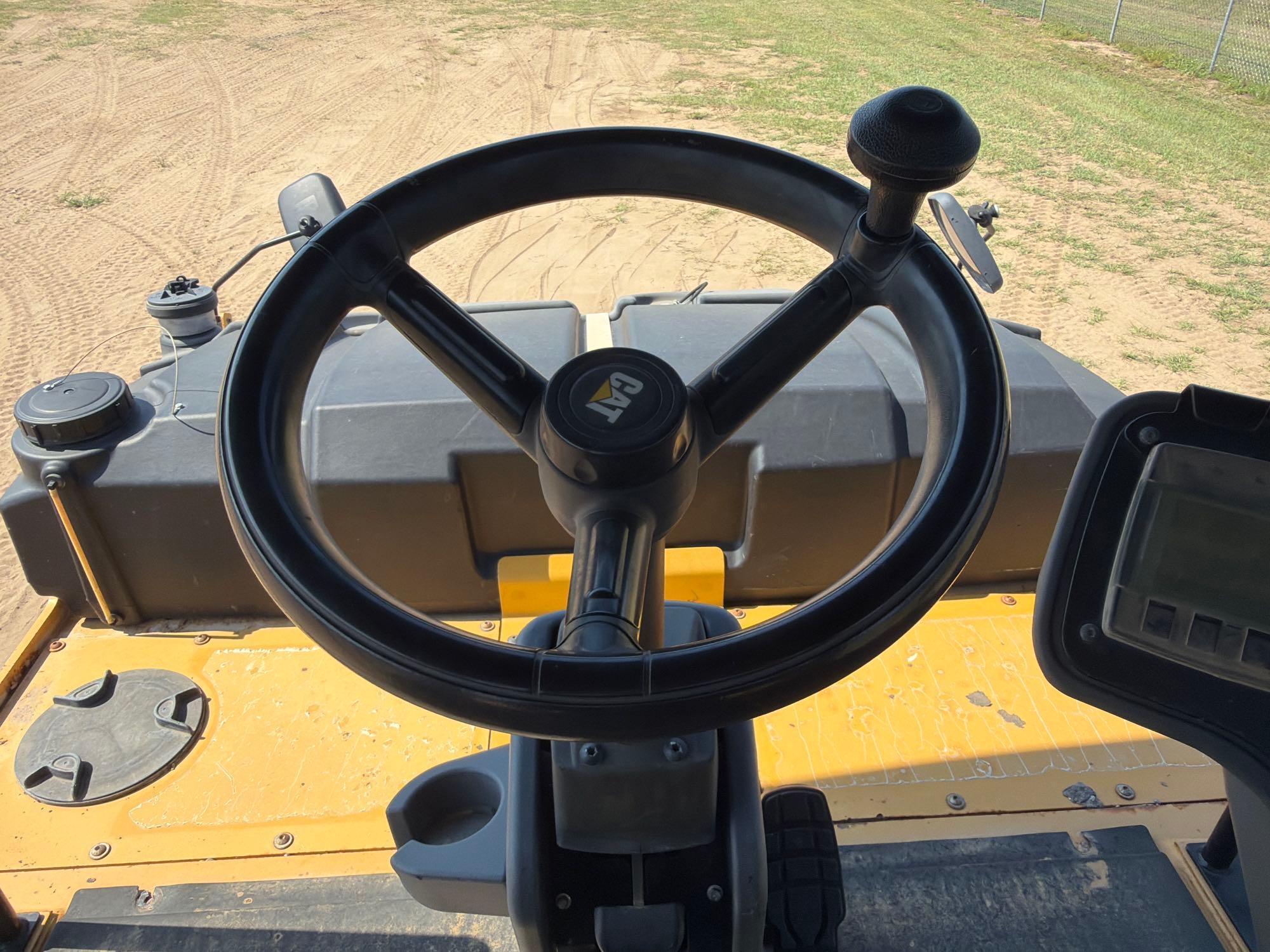 2017 Caterpillar CW34