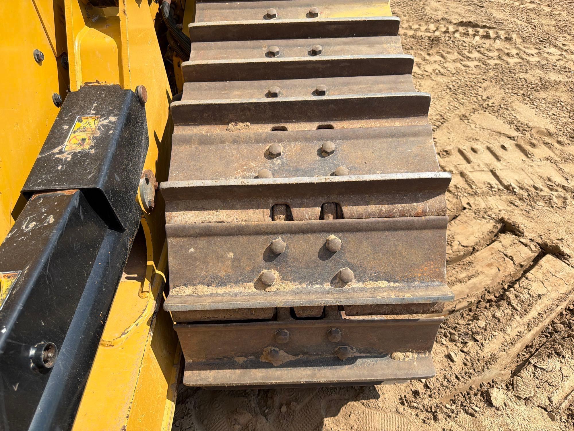 Caterpillar D6N XL