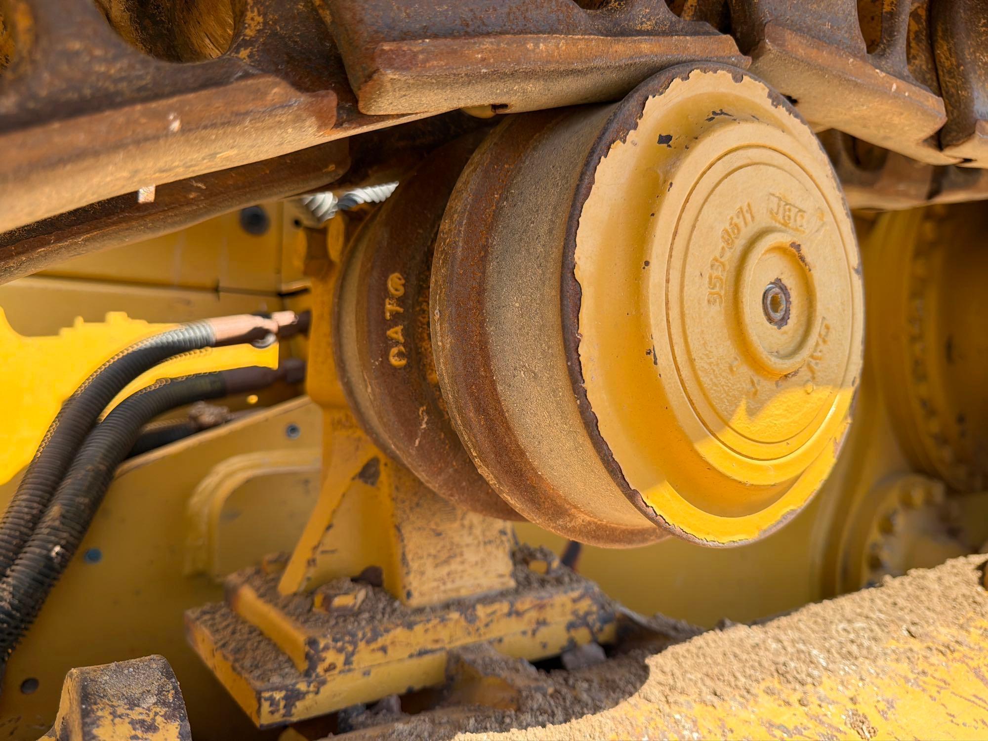 Caterpillar D6N XL