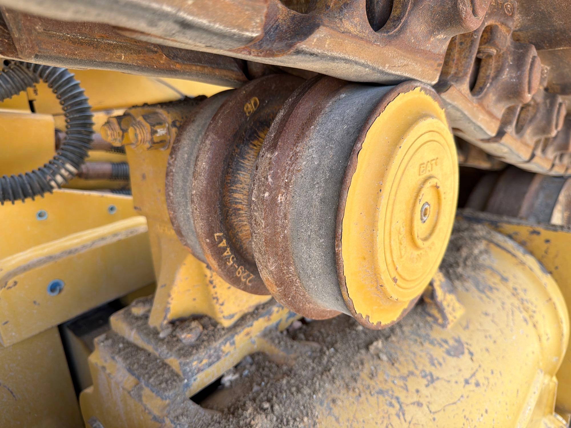 Caterpillar D6N XL