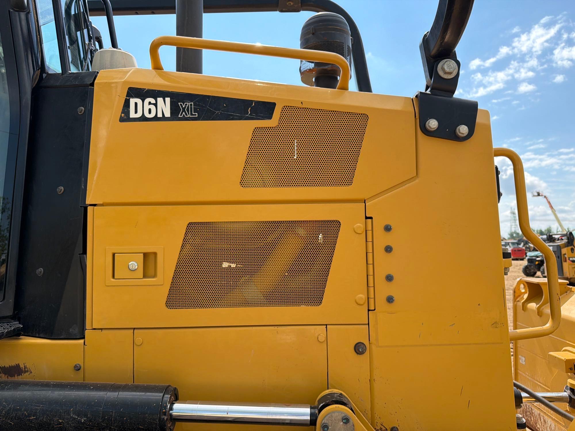 Caterpillar D6N XL
