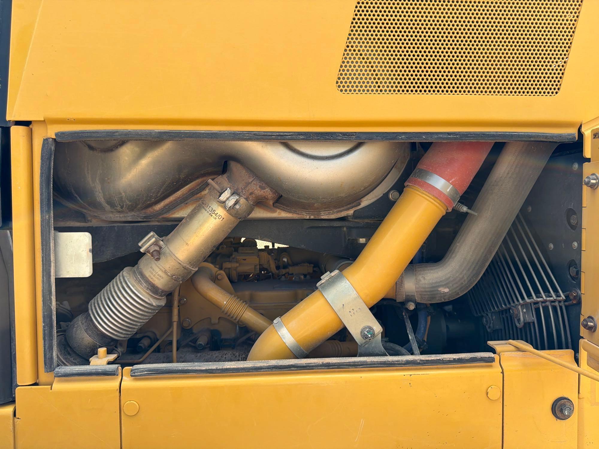 Caterpillar D6N XL