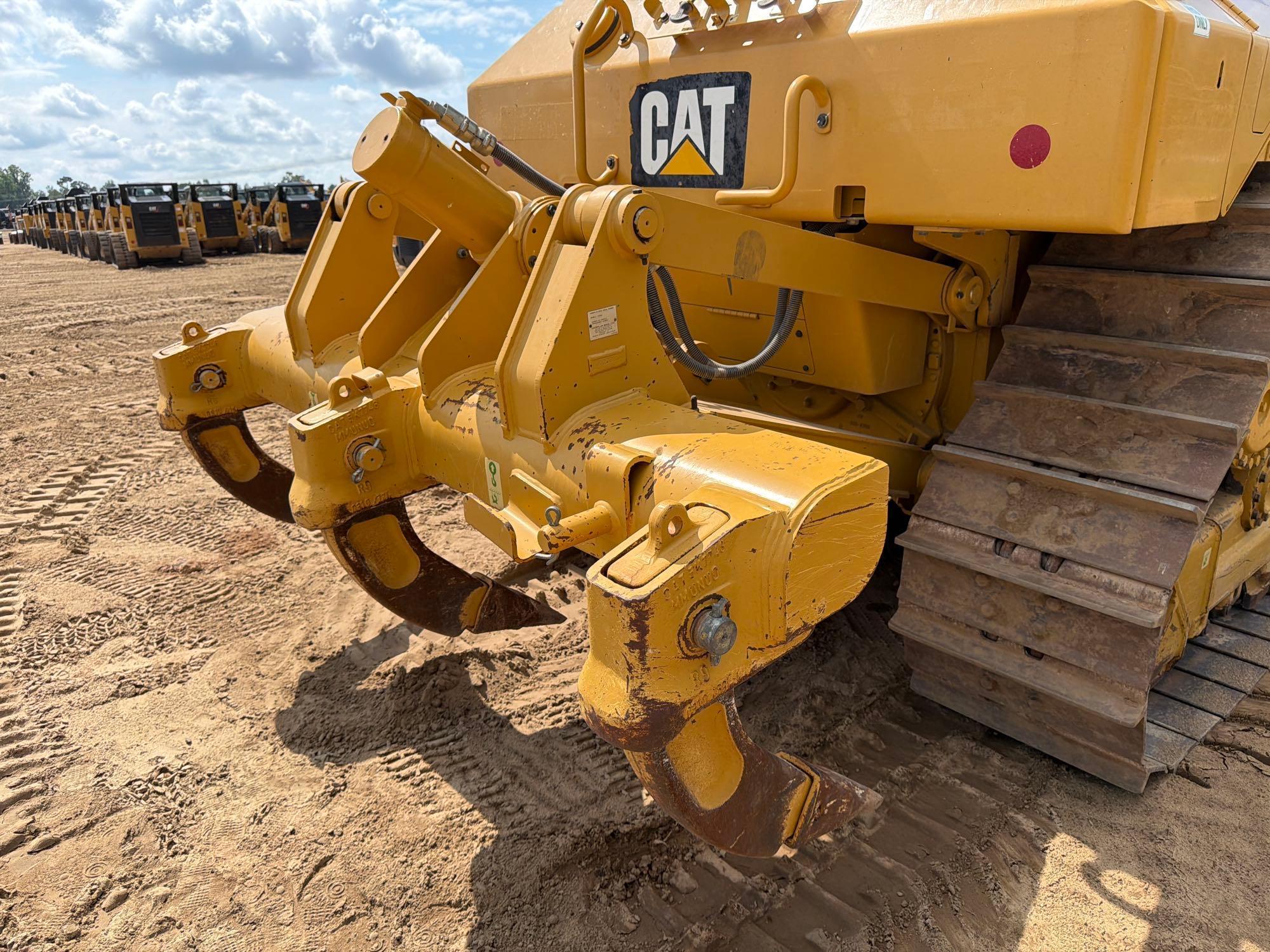 Caterpillar D6N XL