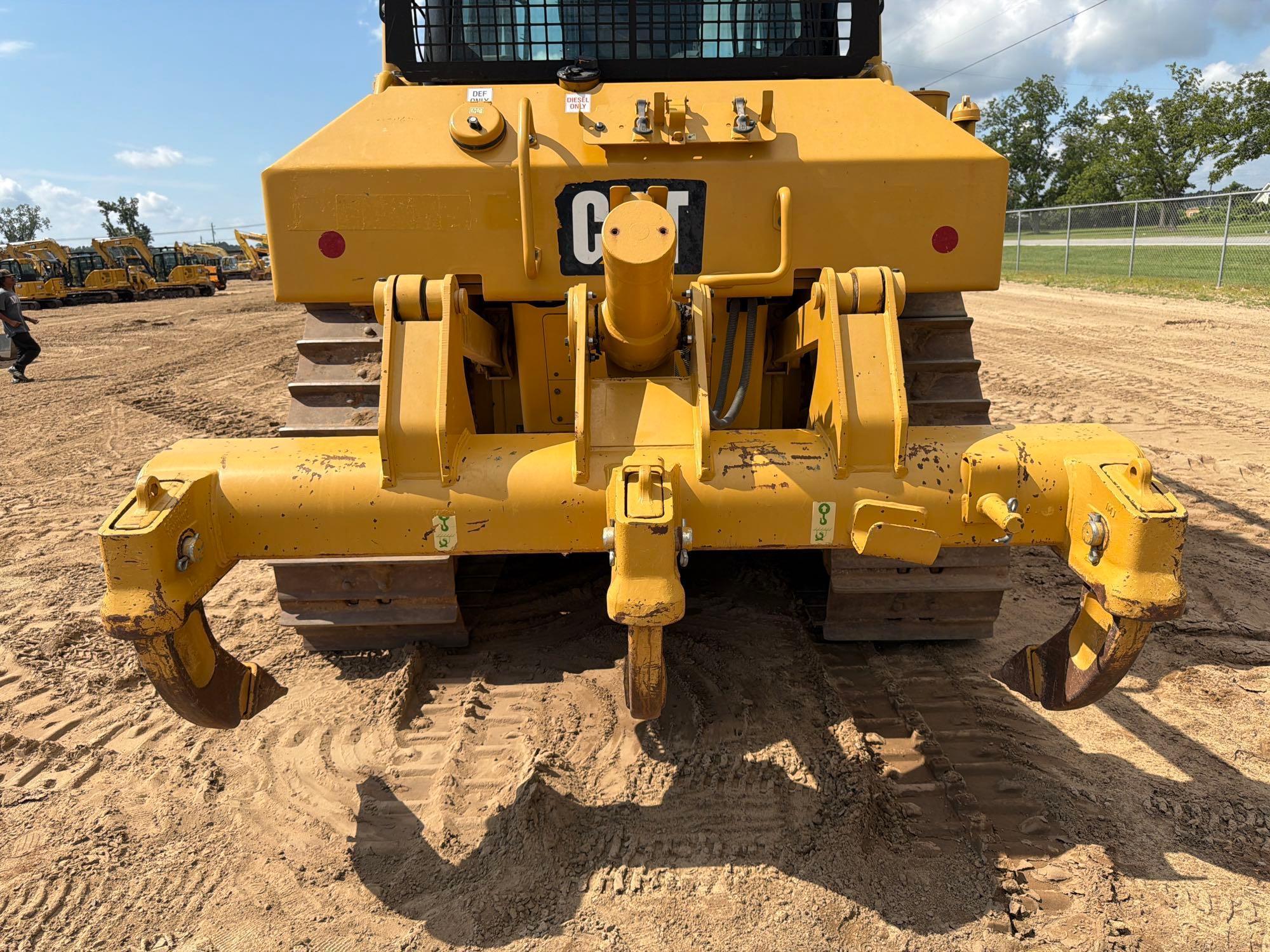 Caterpillar D6N XL