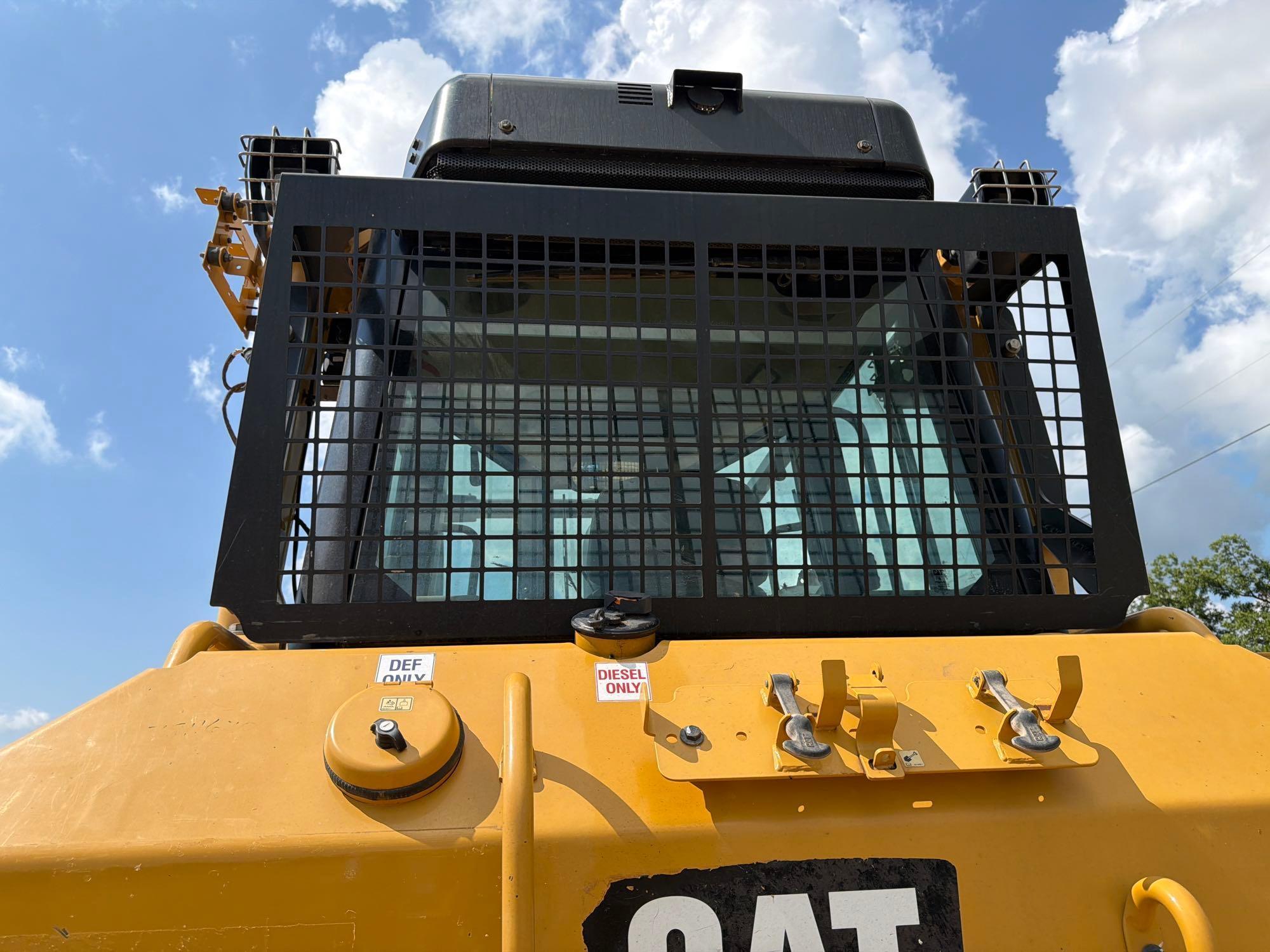 Caterpillar D6N XL