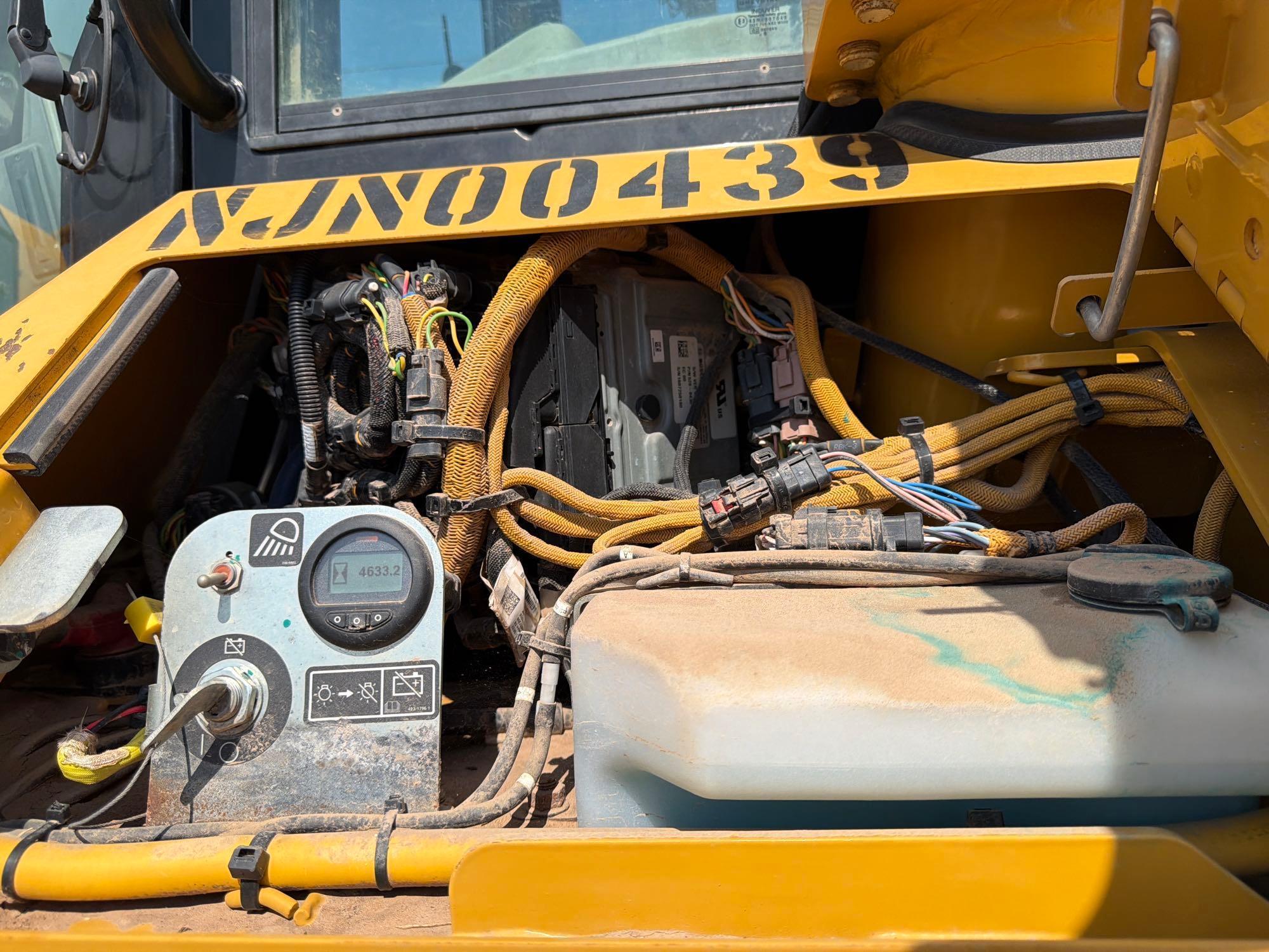 Caterpillar D6N XL