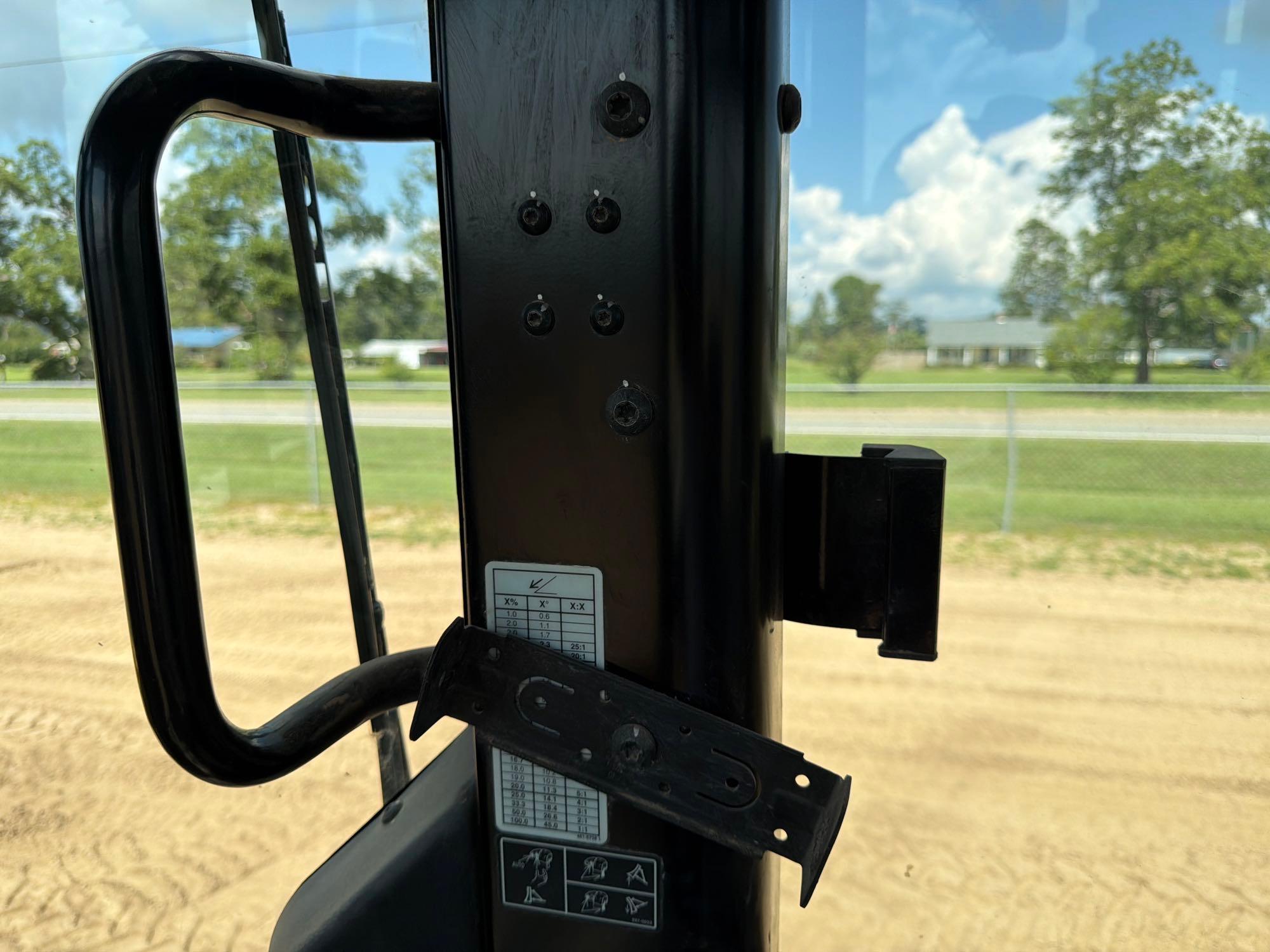 Caterpillar D6N XL