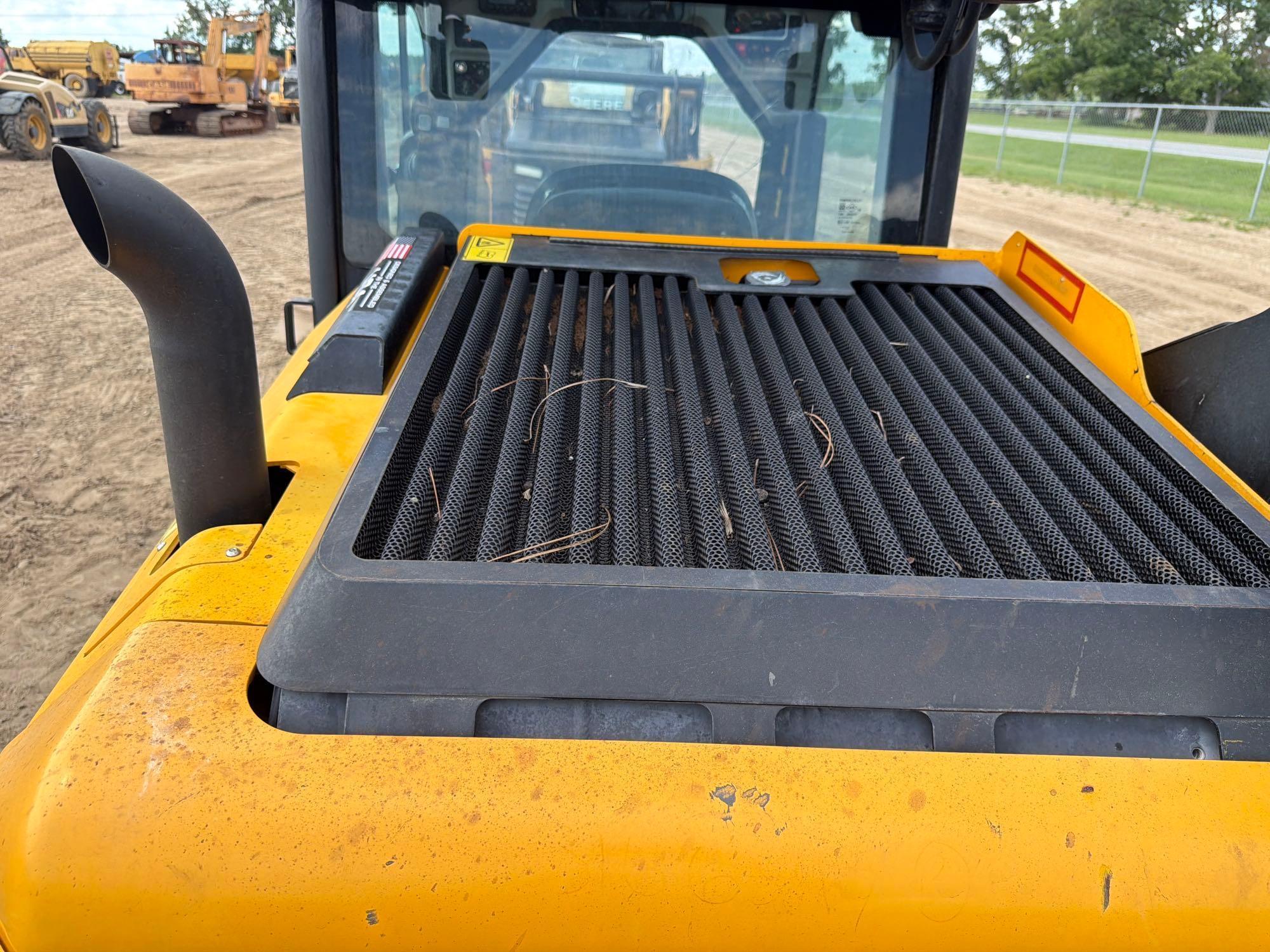 2022 JCB 270