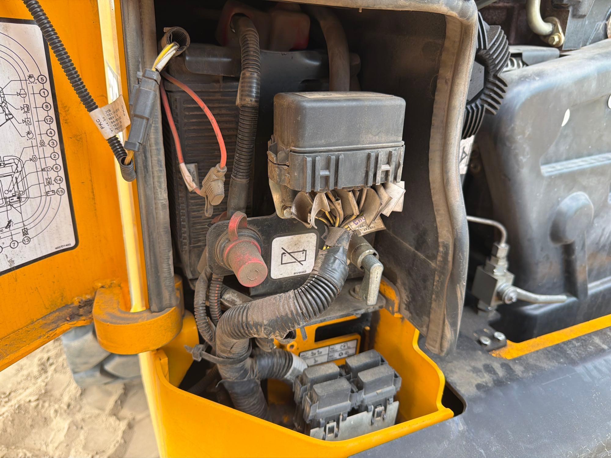 2022 JCB 270