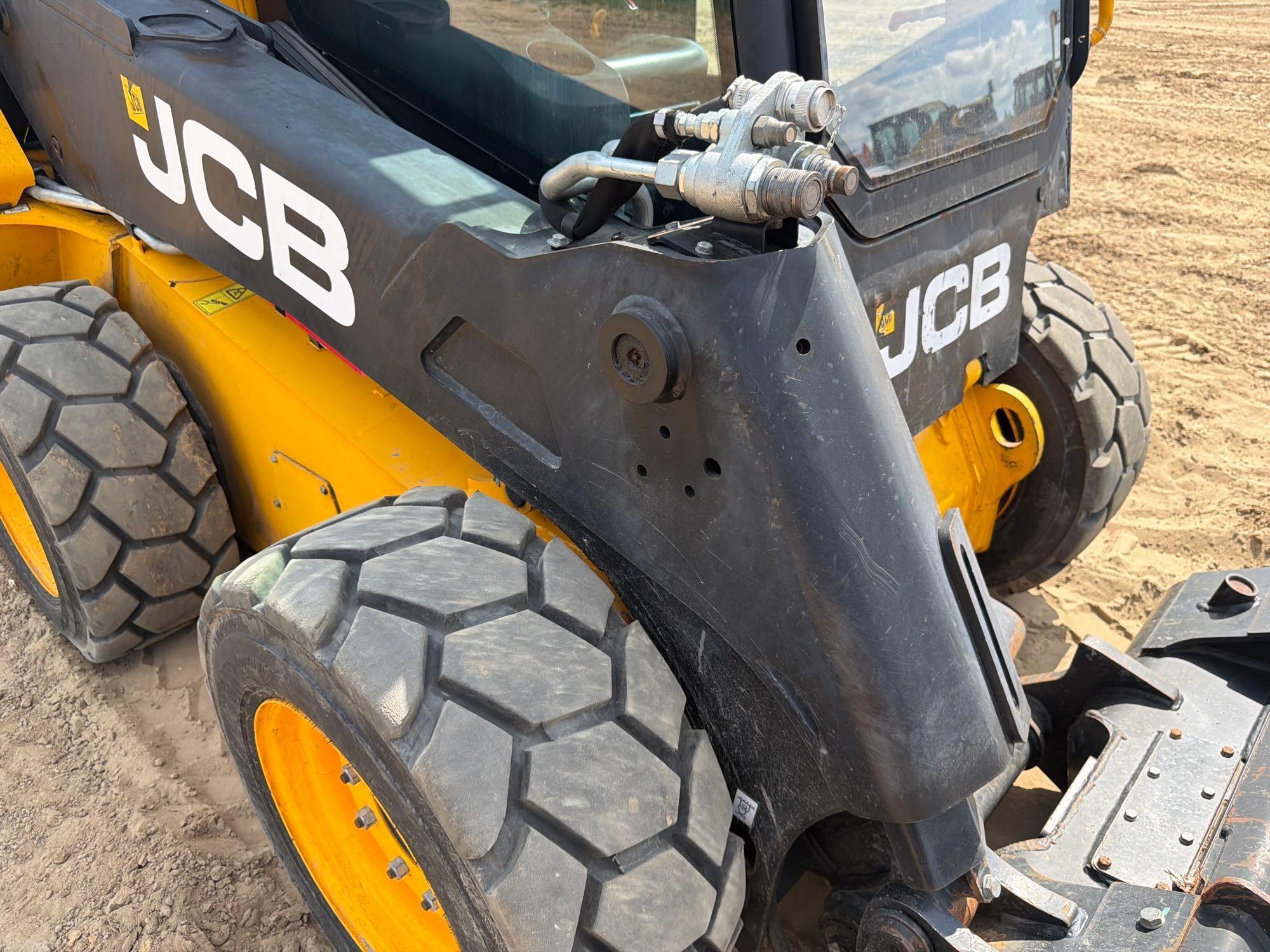 2022 JCB 270