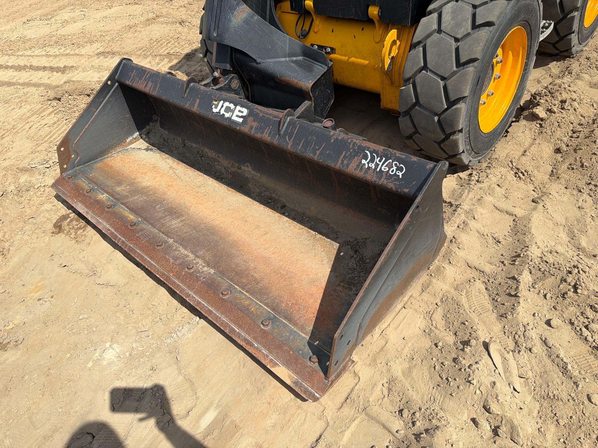 2022 JCB 270