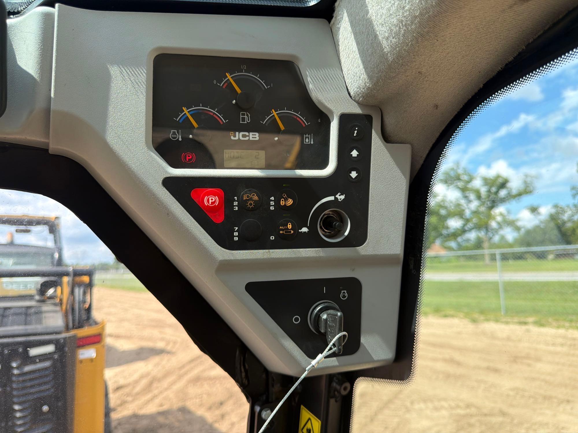 2022 JCB 270
