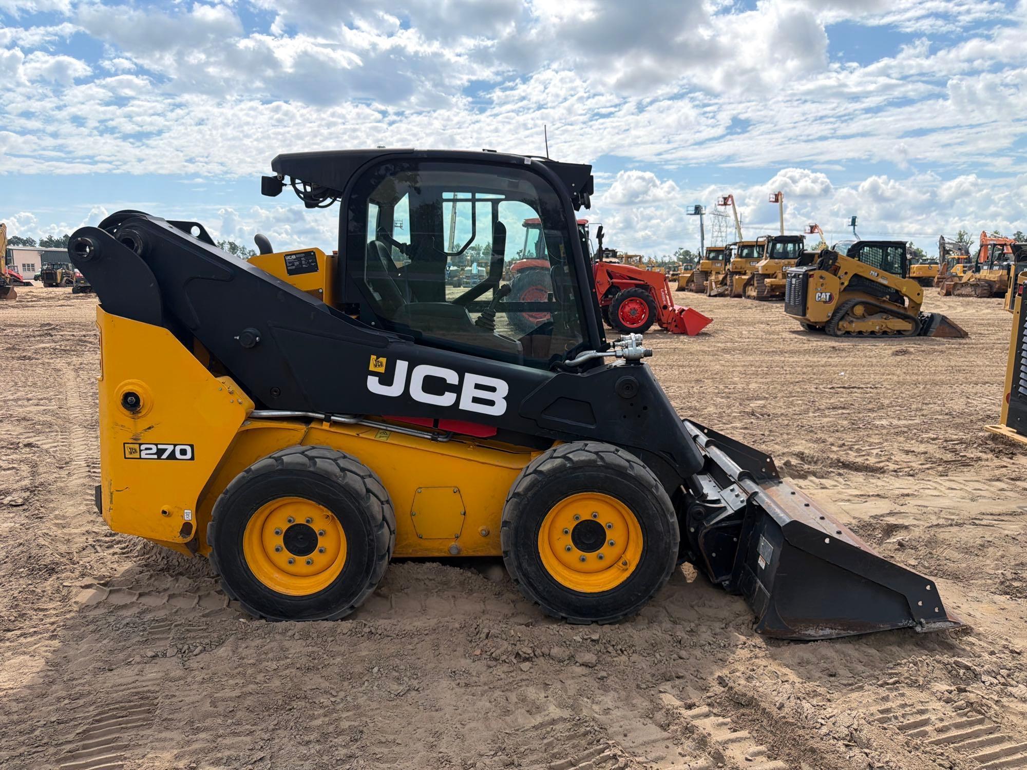 2022 JCB 270