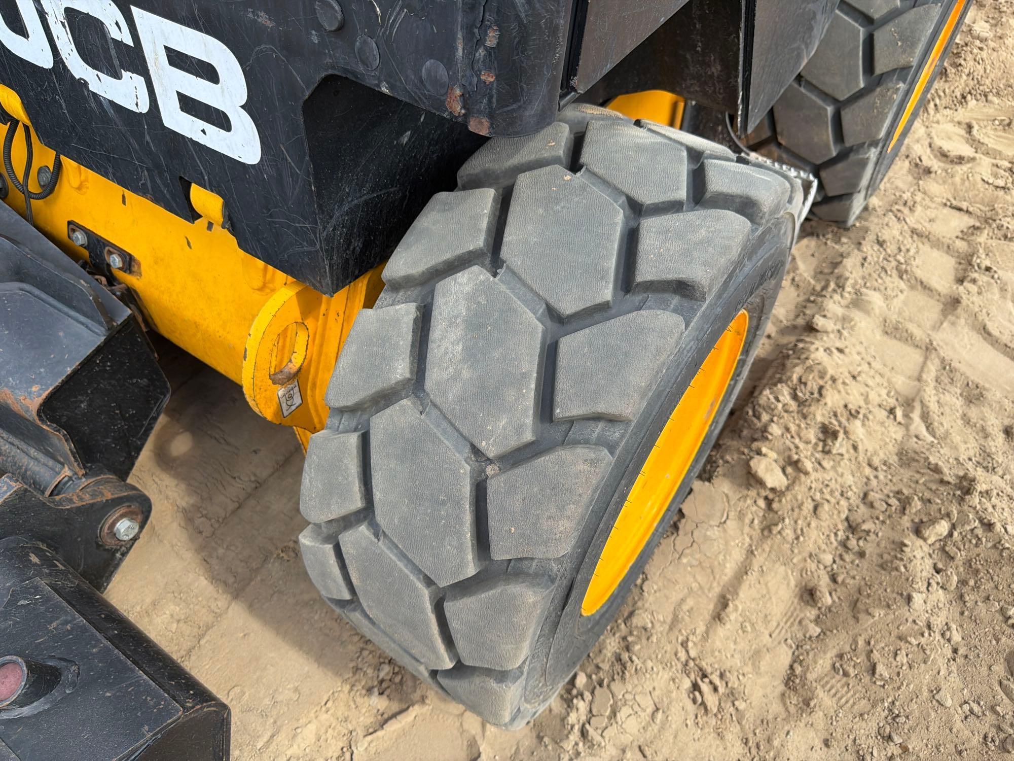 2022 JCB 270