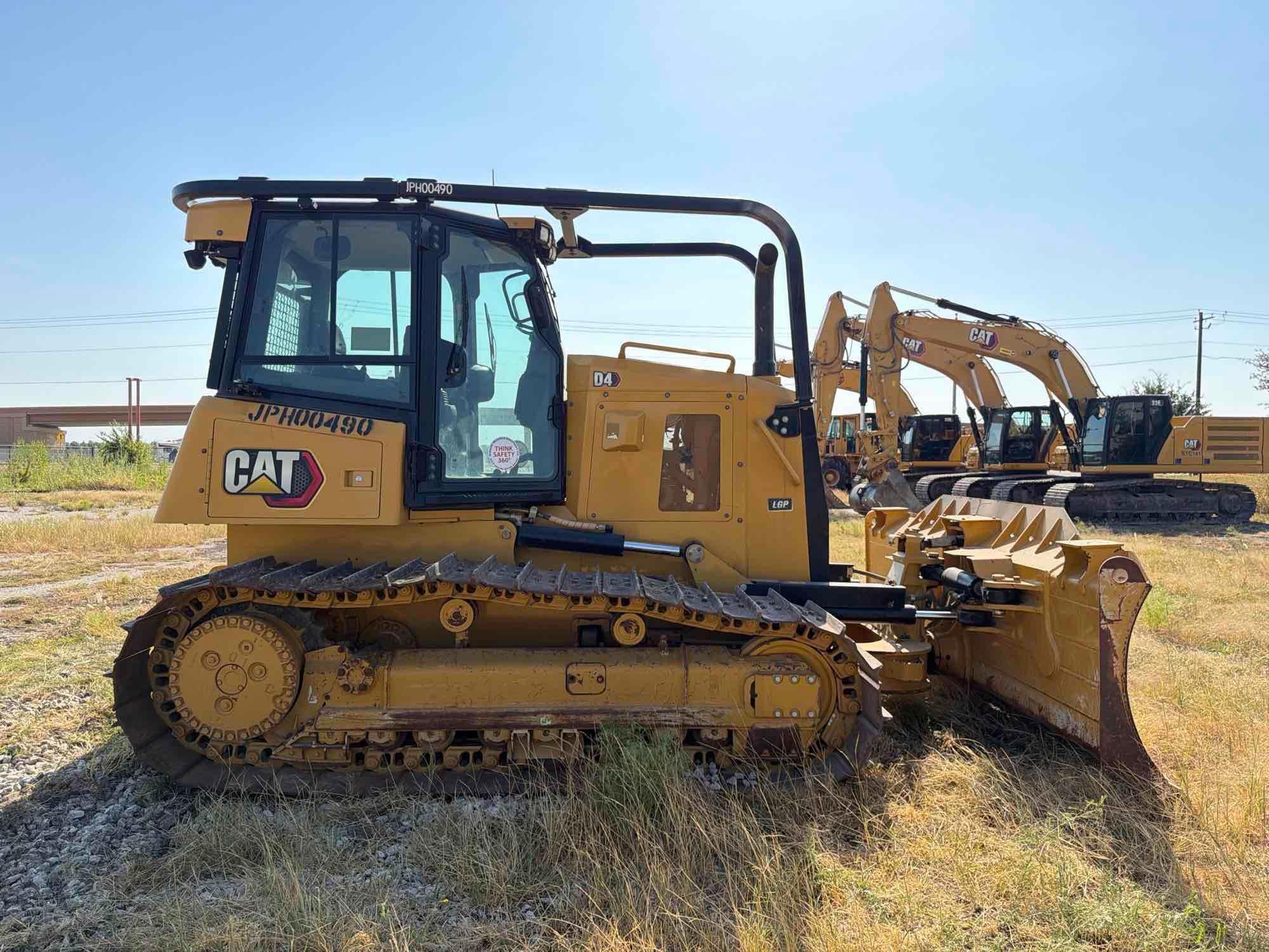 2021 Caterpillar D4
