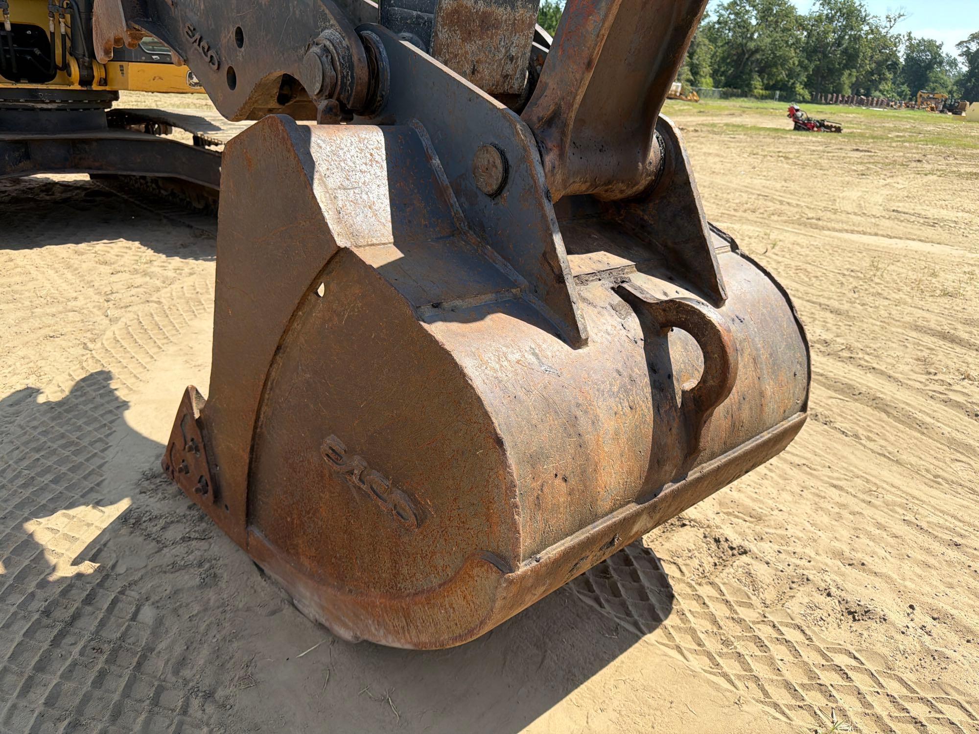 John Deere 250G