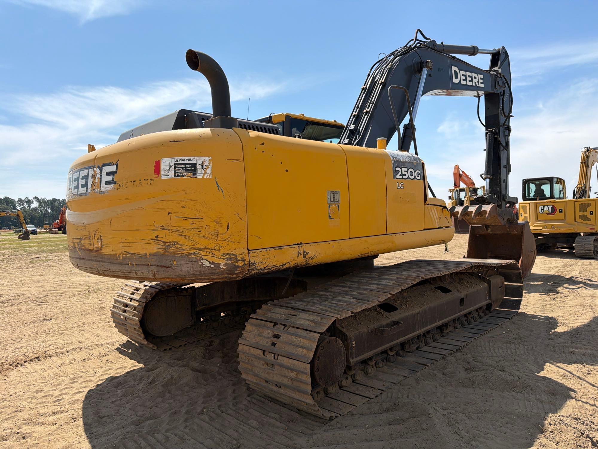 John Deere 250G