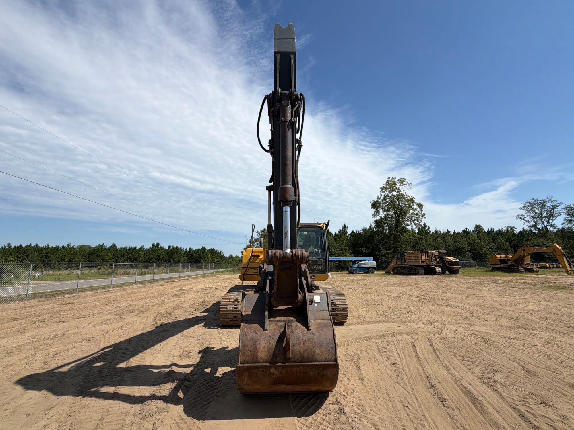 John Deere 250G