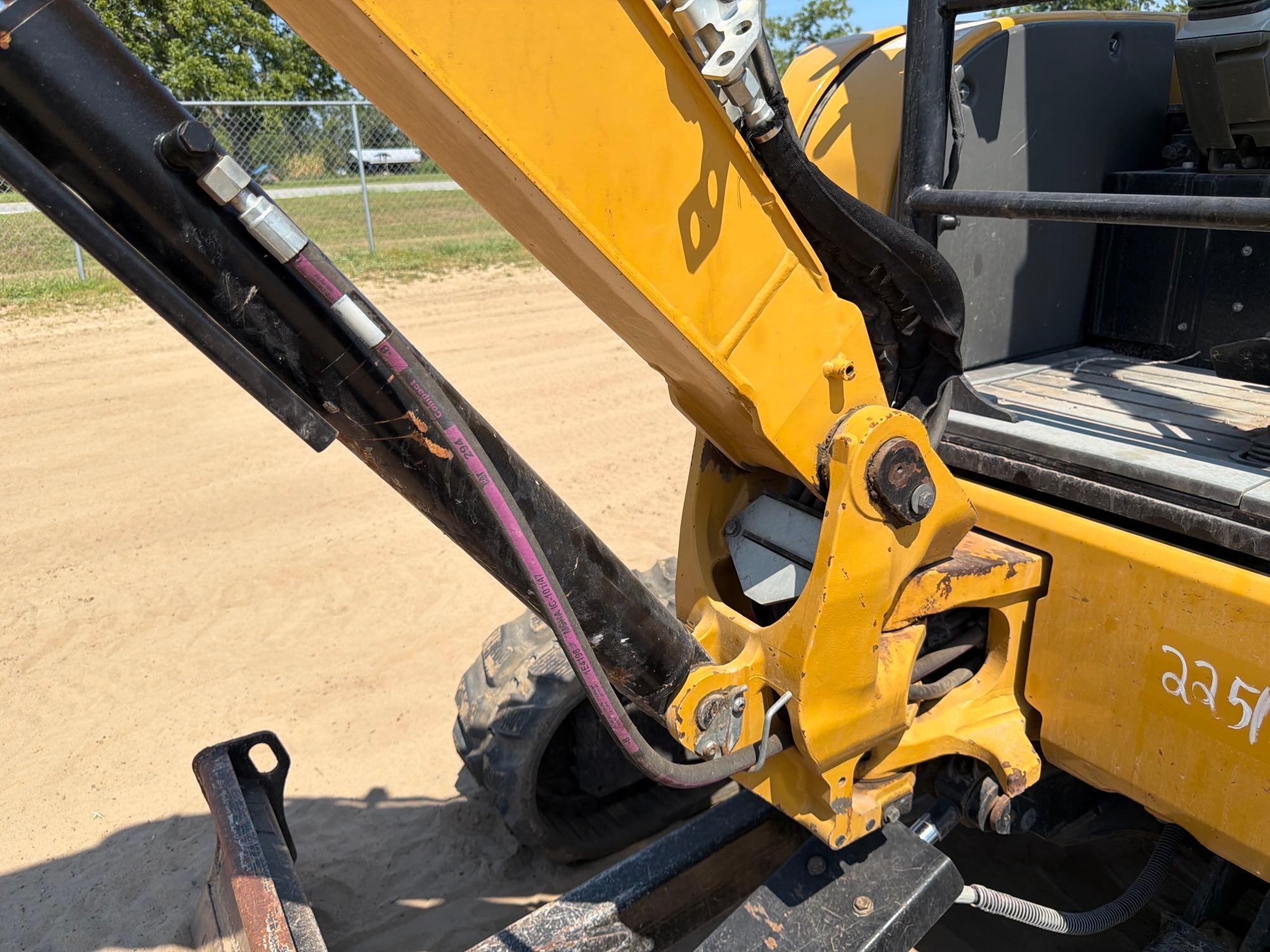 2019 Caterpillar 303.5E2CR