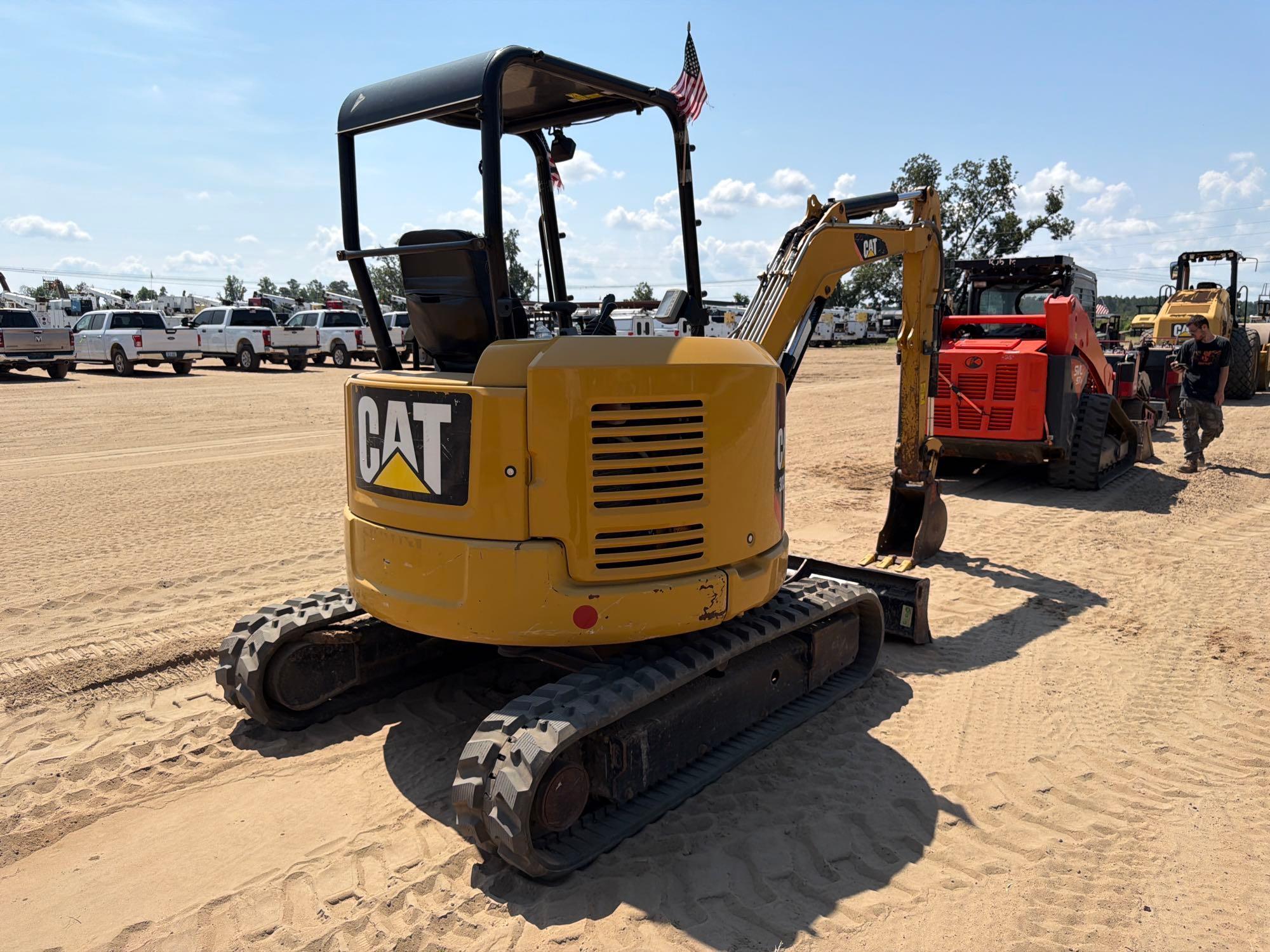 2019 Caterpillar 303.5E2CR