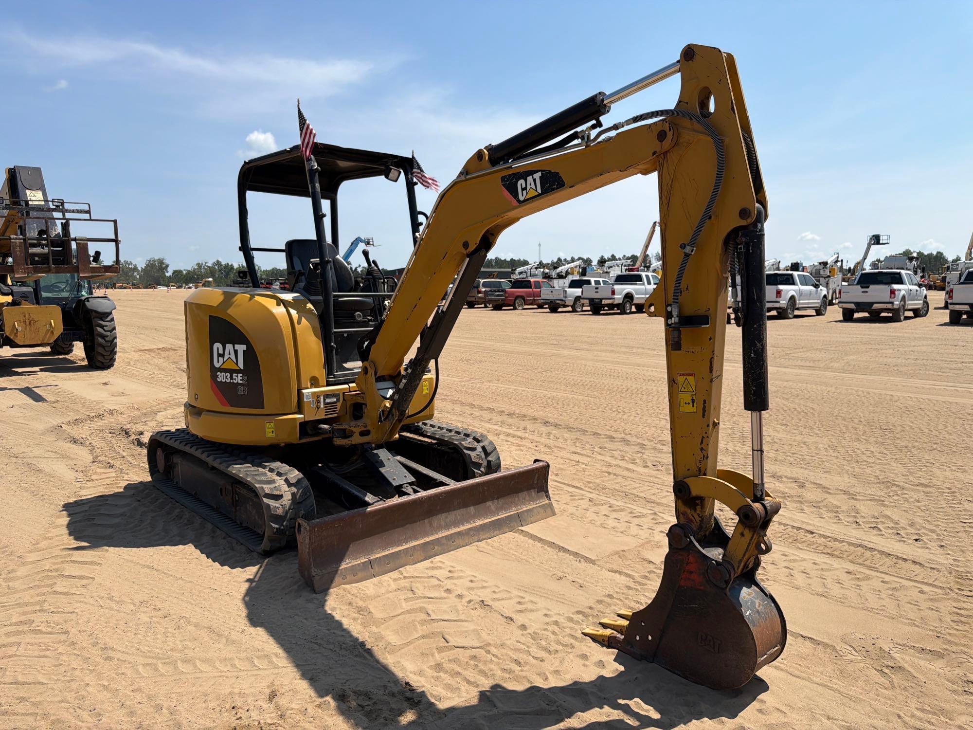 2019 Caterpillar 303.5E2CR