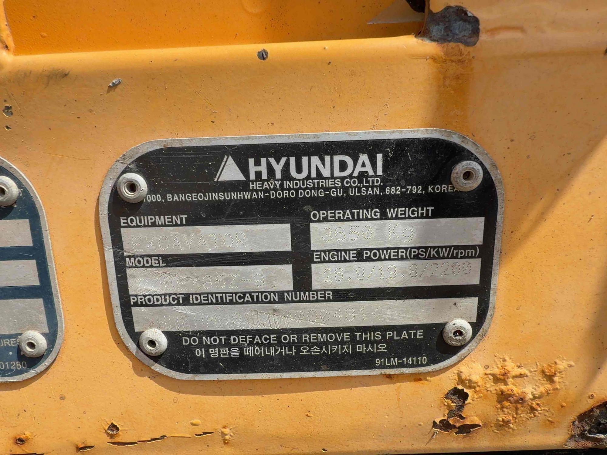 Hyundai 352