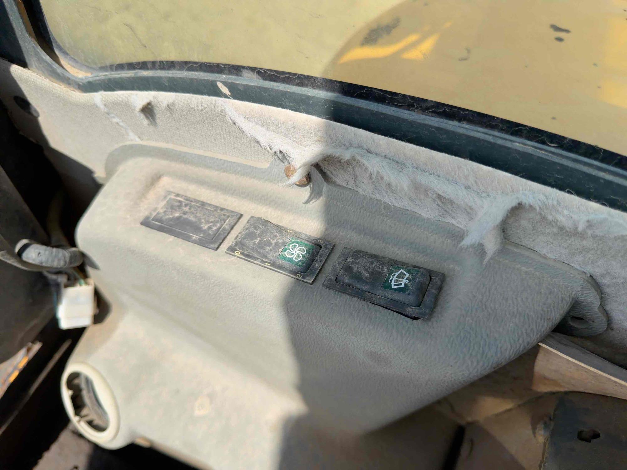 Hyundai 352