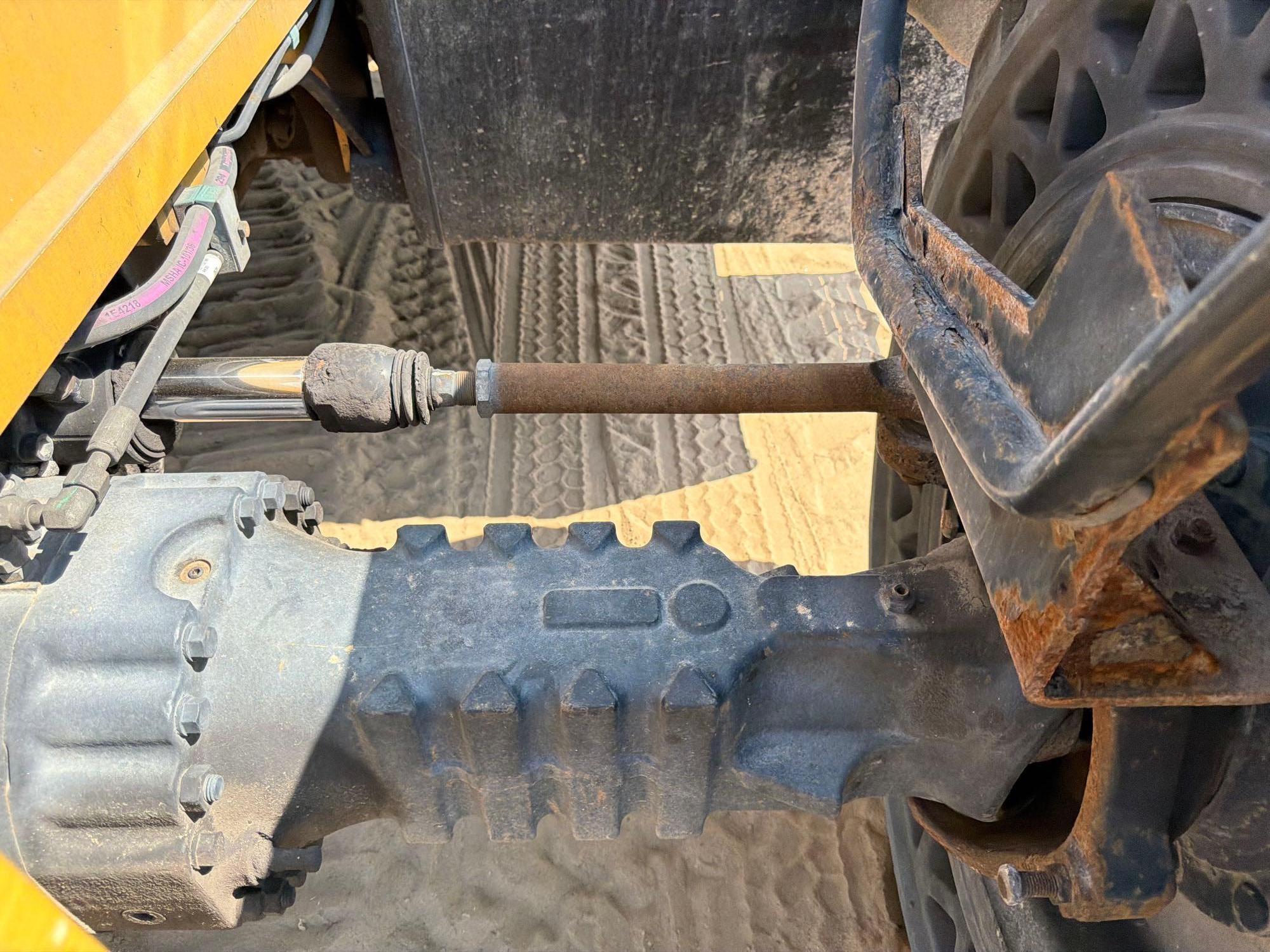 2014 Caterpillar TL943C