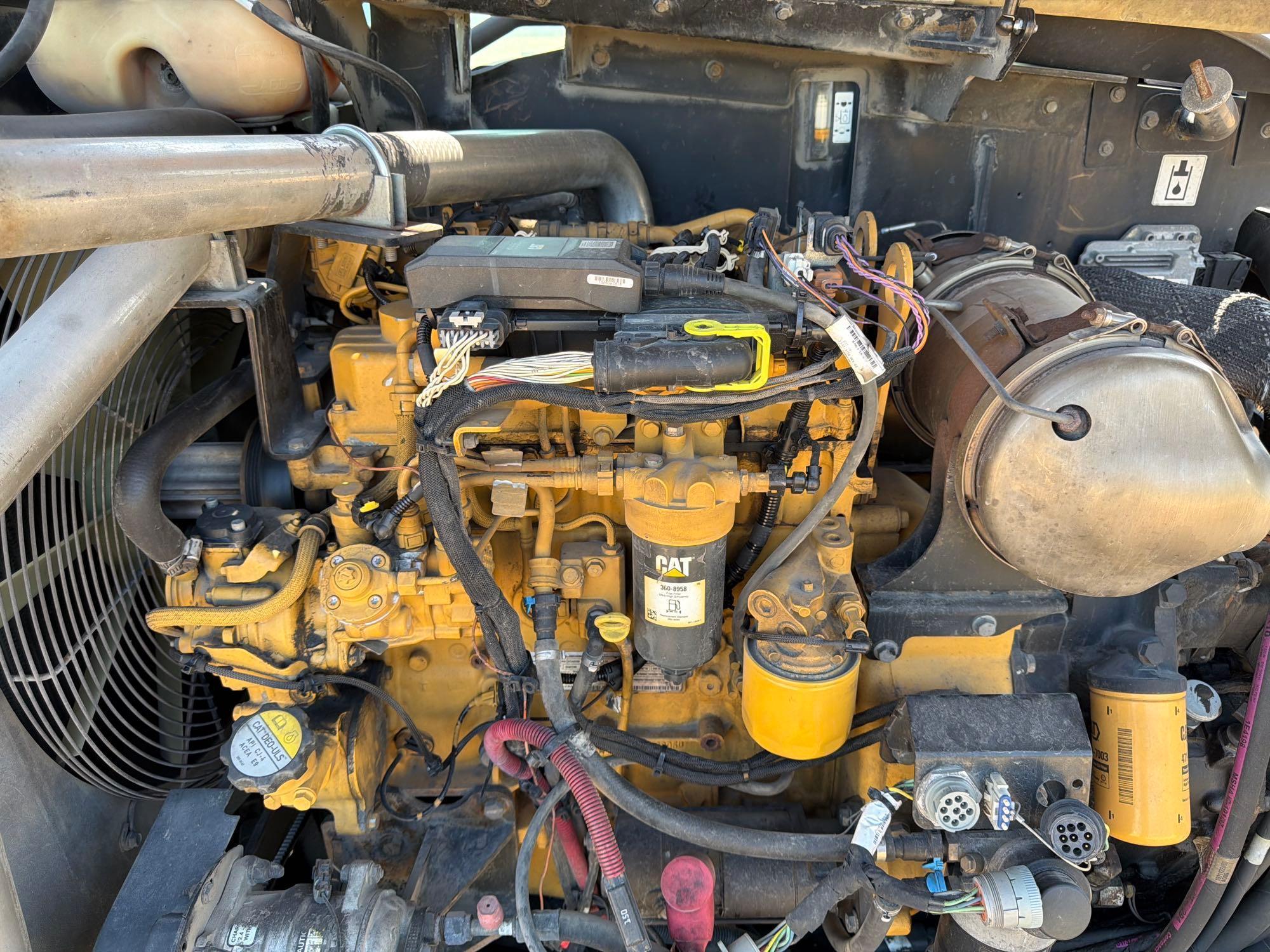 2014 Caterpillar TL943C