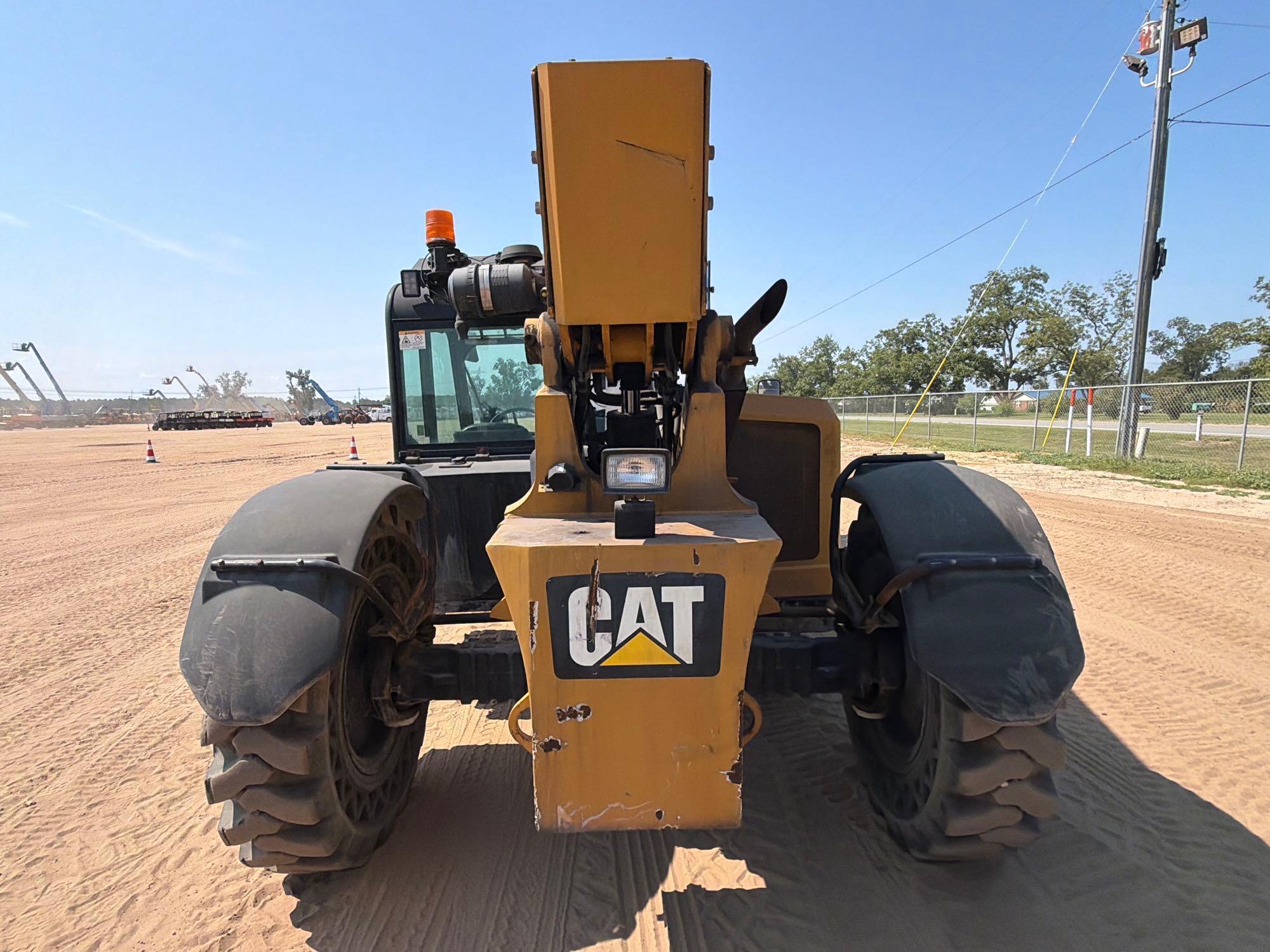 2014 Caterpillar TL943C