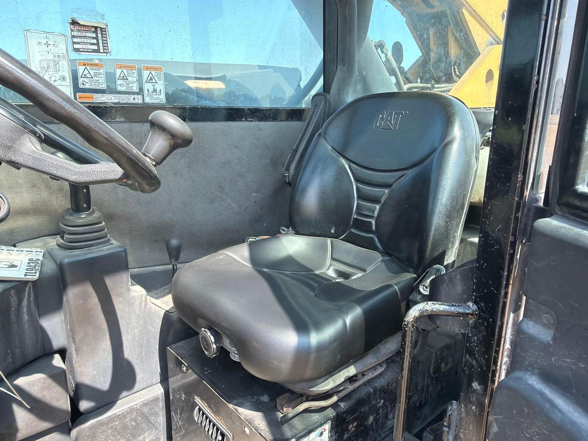 2014 Caterpillar TL943C