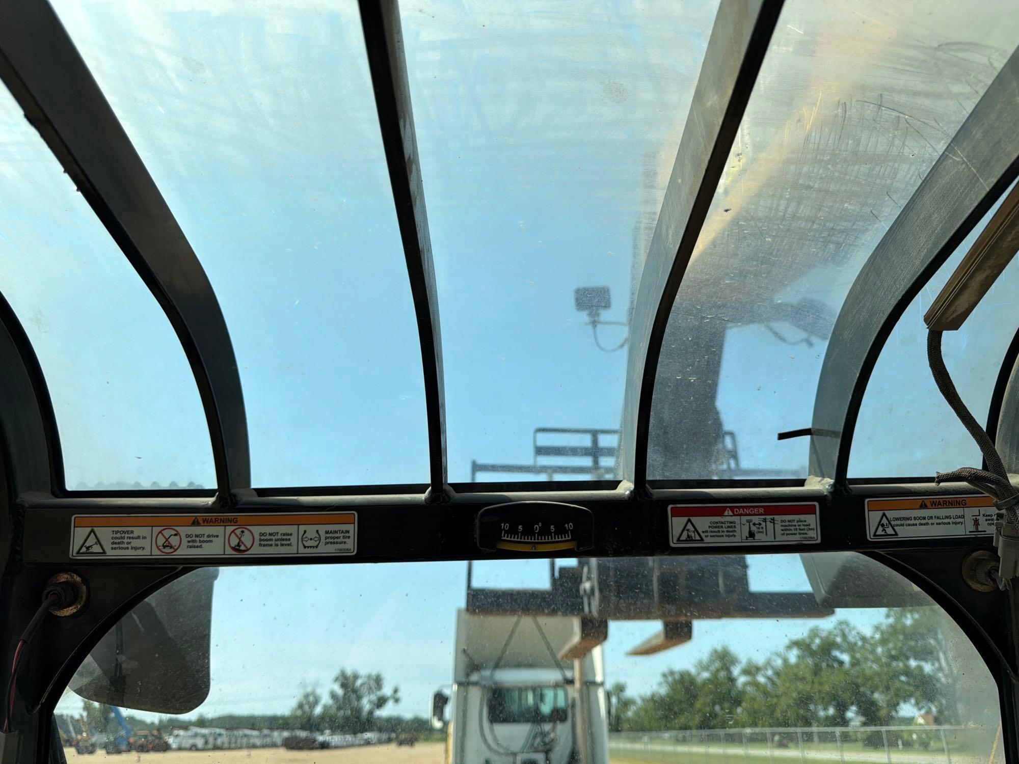 2014 Caterpillar TL943C