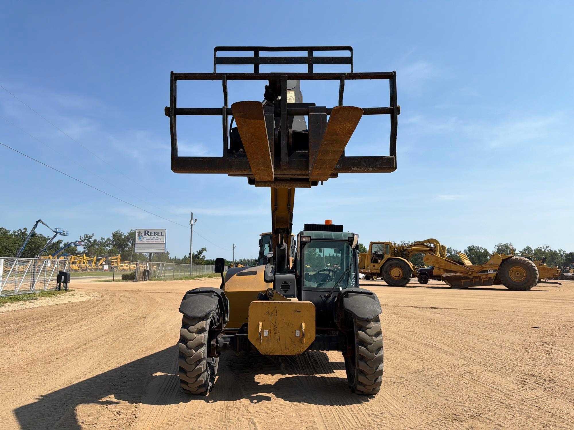 2014 Caterpillar TL943C
