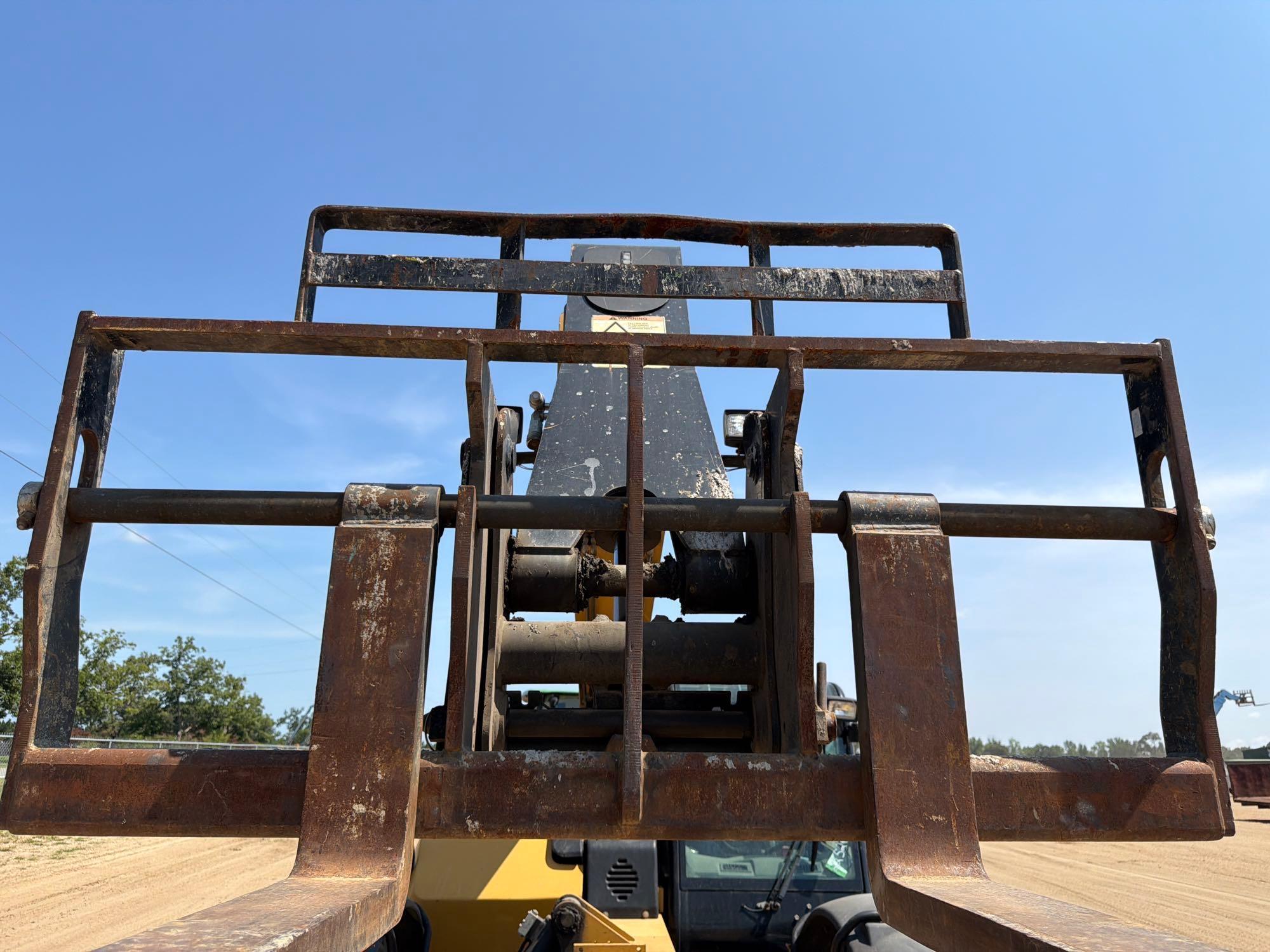 2014 Caterpillar TL943C